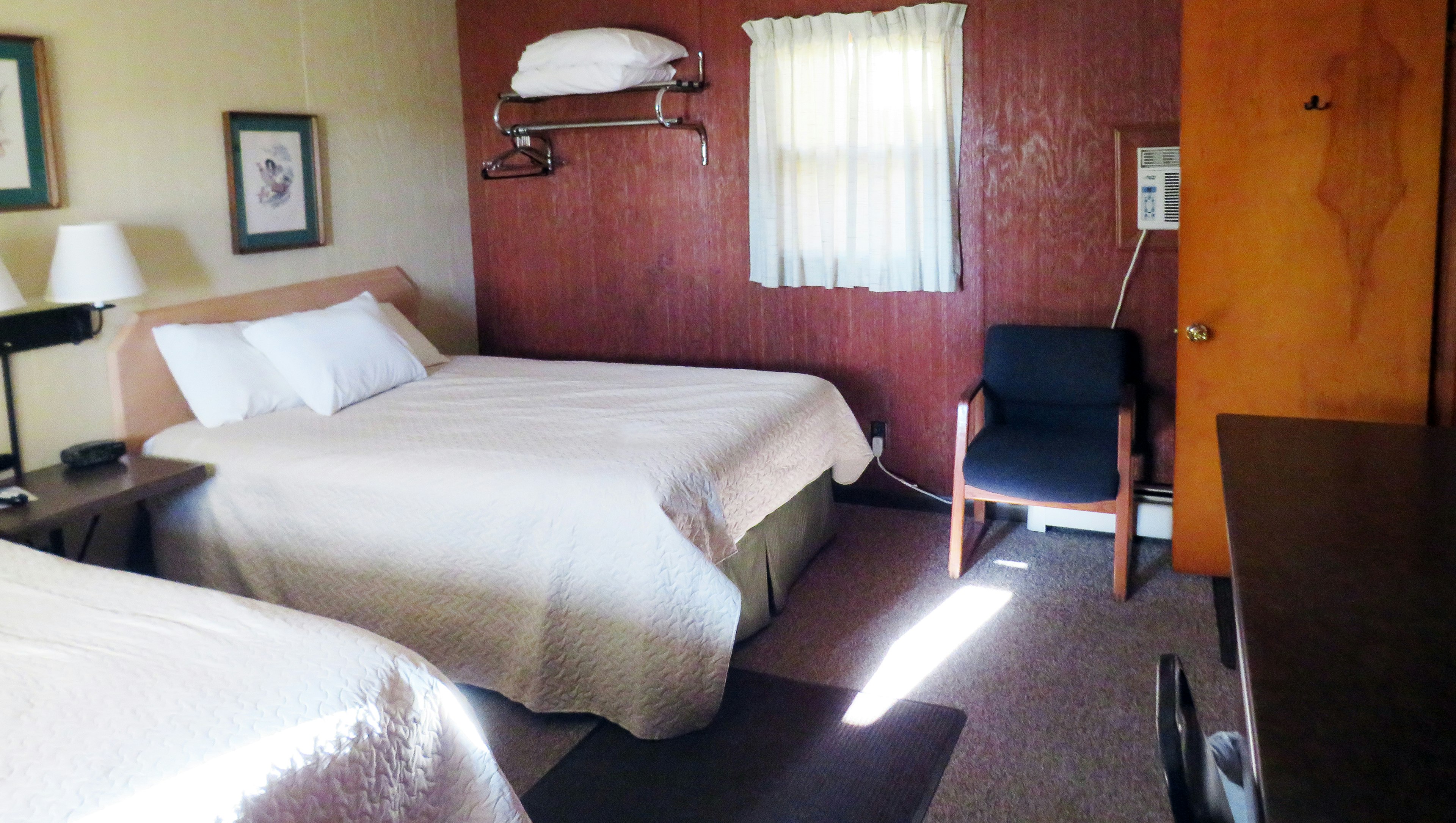 2 Queen Beds Non Smoking