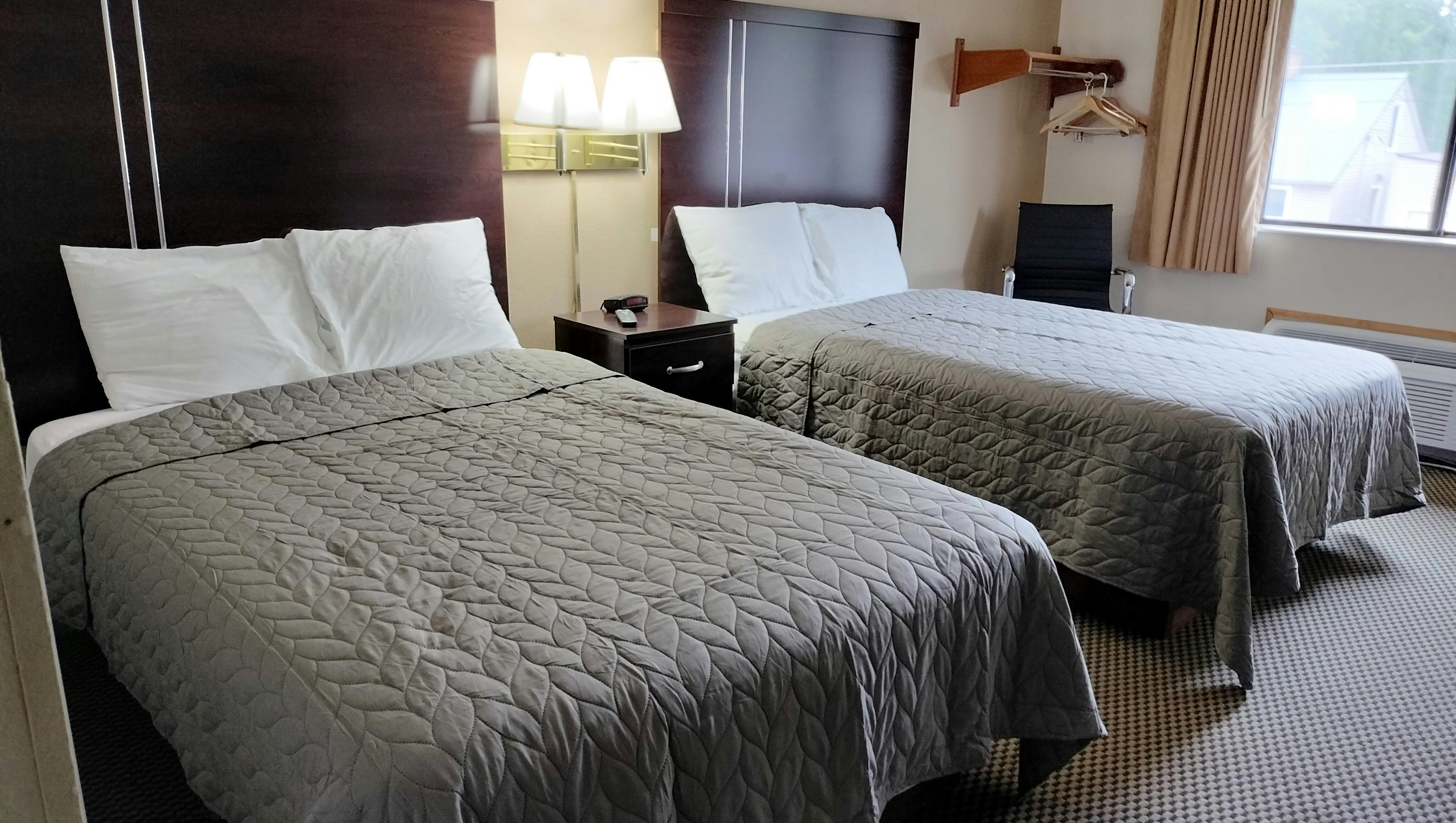 2 Double Beds Nonsmoking