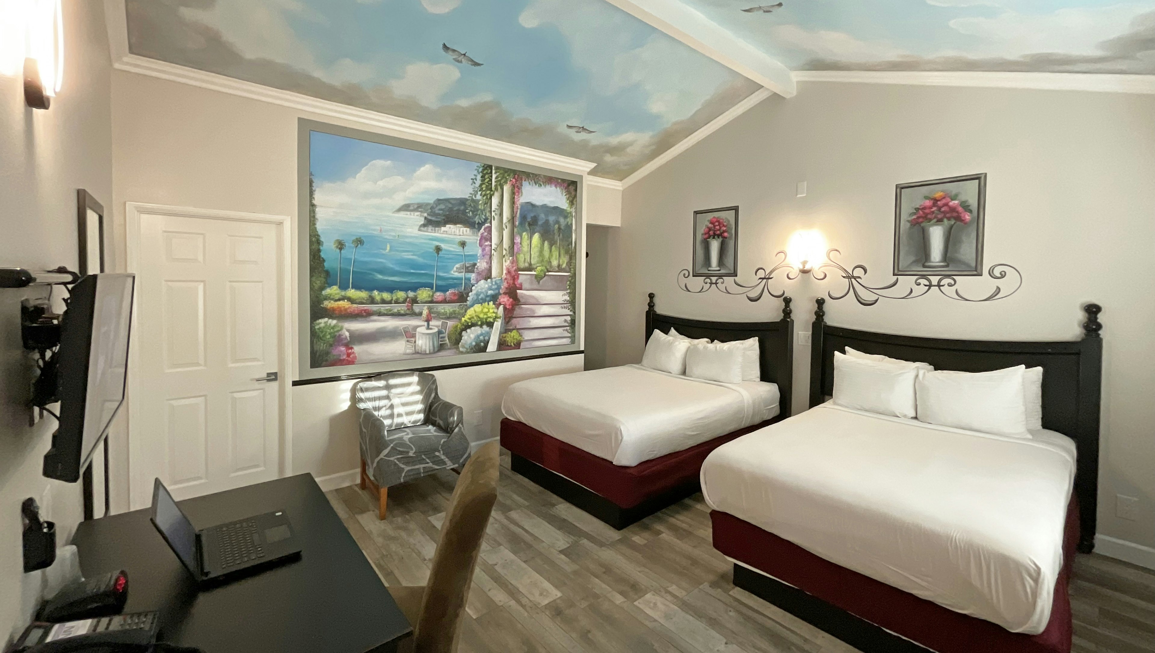 Escondido Inn 2 Double Beds Nonsmoking