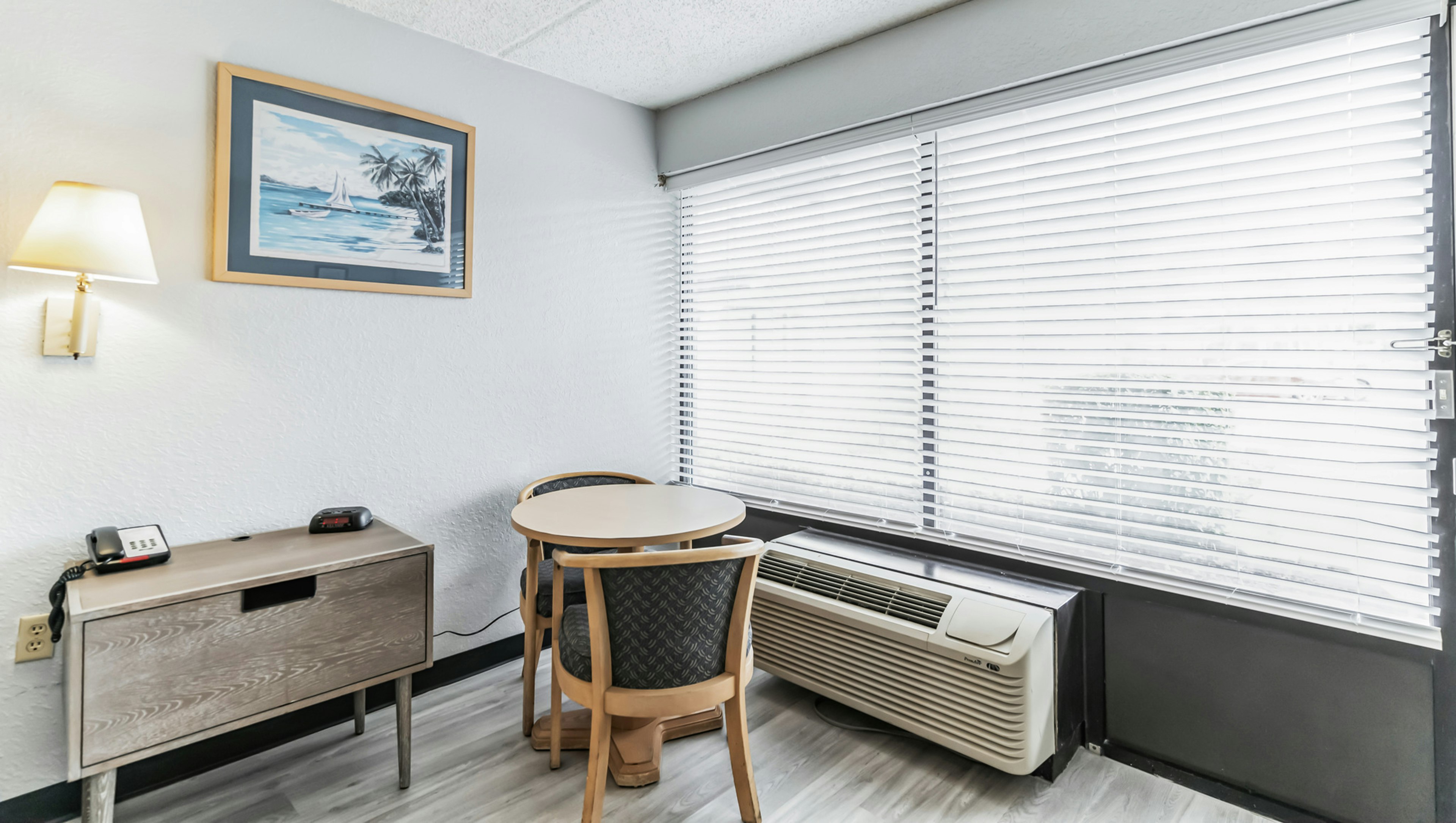 Home 1 Suites Extended Stay – Kissimmee