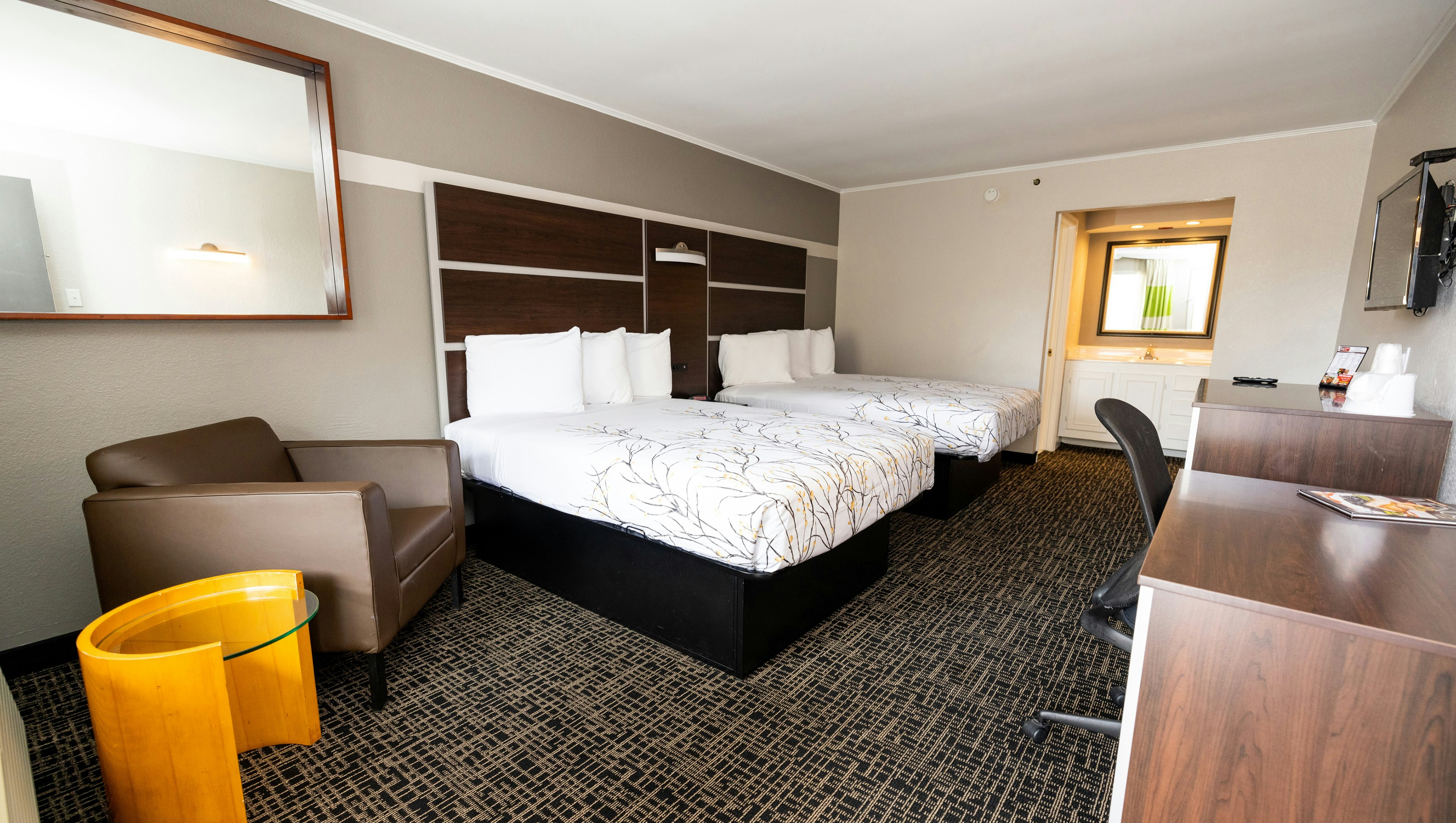 Magnuson Hotel Virginia Beach 1 Executive Business Double Bed-Nonsmoking