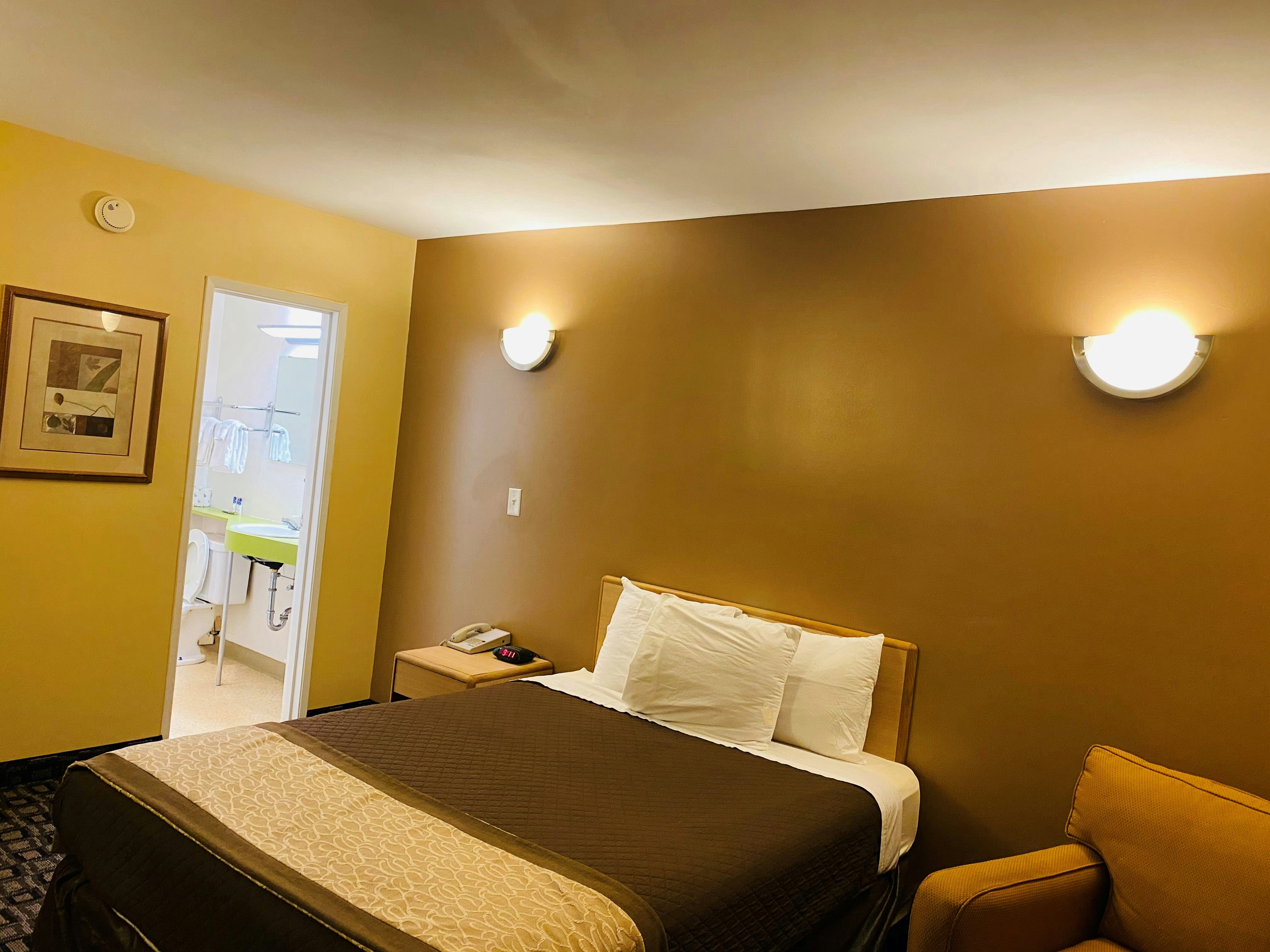 M Star Hotel Mansfield 1 Full Bed - Non Smoking