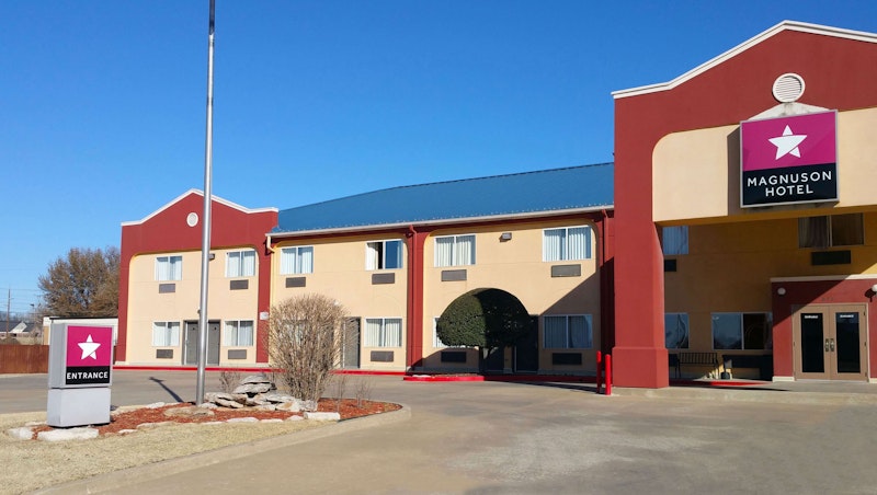 Magnuson Hotel Sand Springs