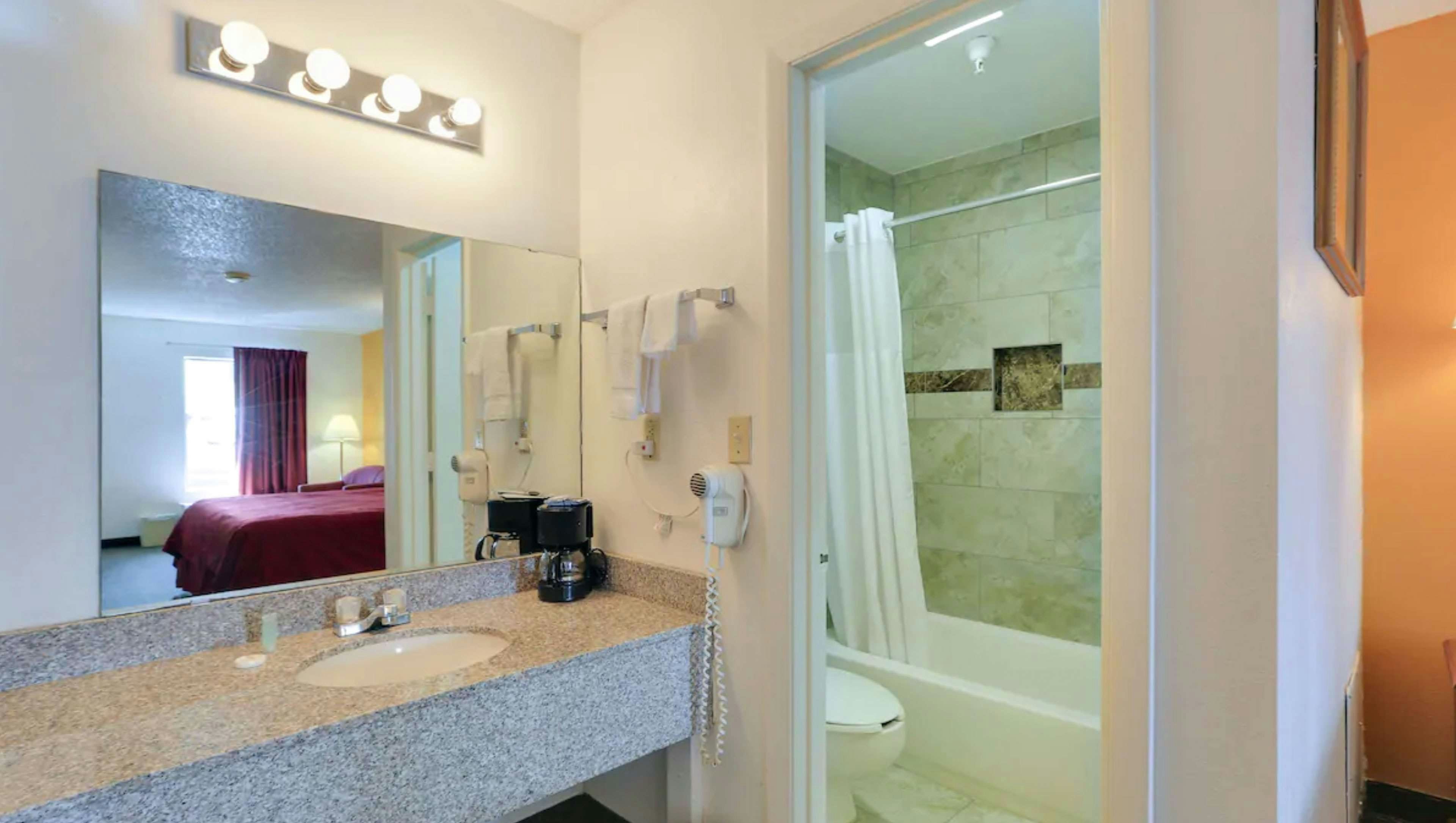 Magnuson Hotel Bradenton