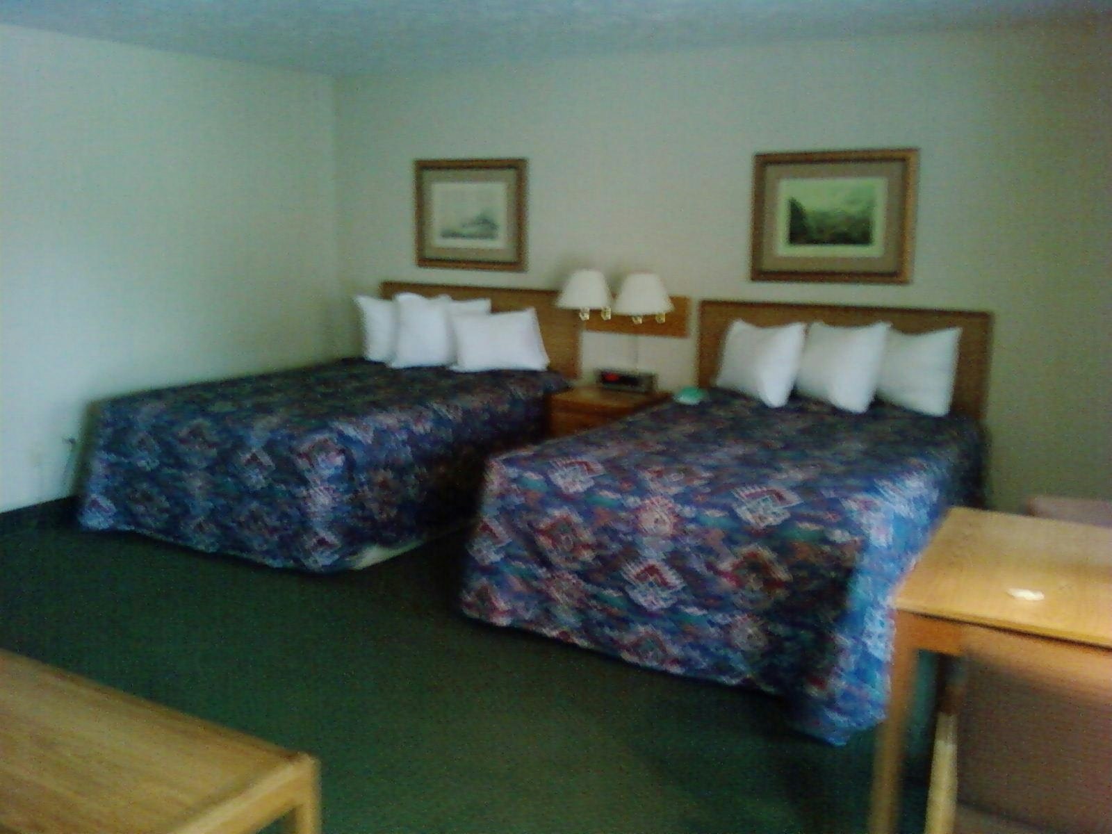 Will Rogers Inn 2 Double Beds Smoking