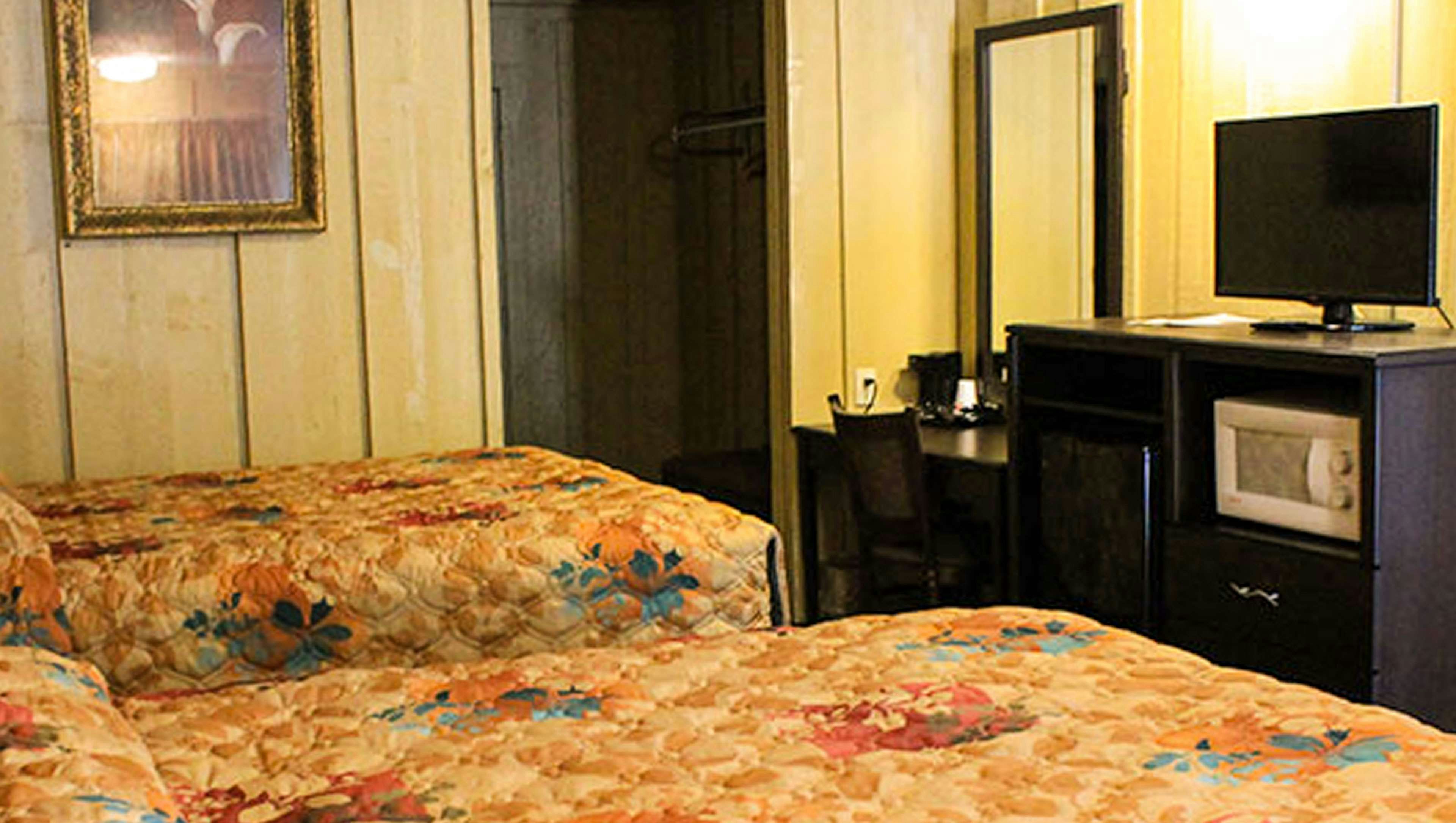 Charles Wesley Motor Lodge Broken Bow