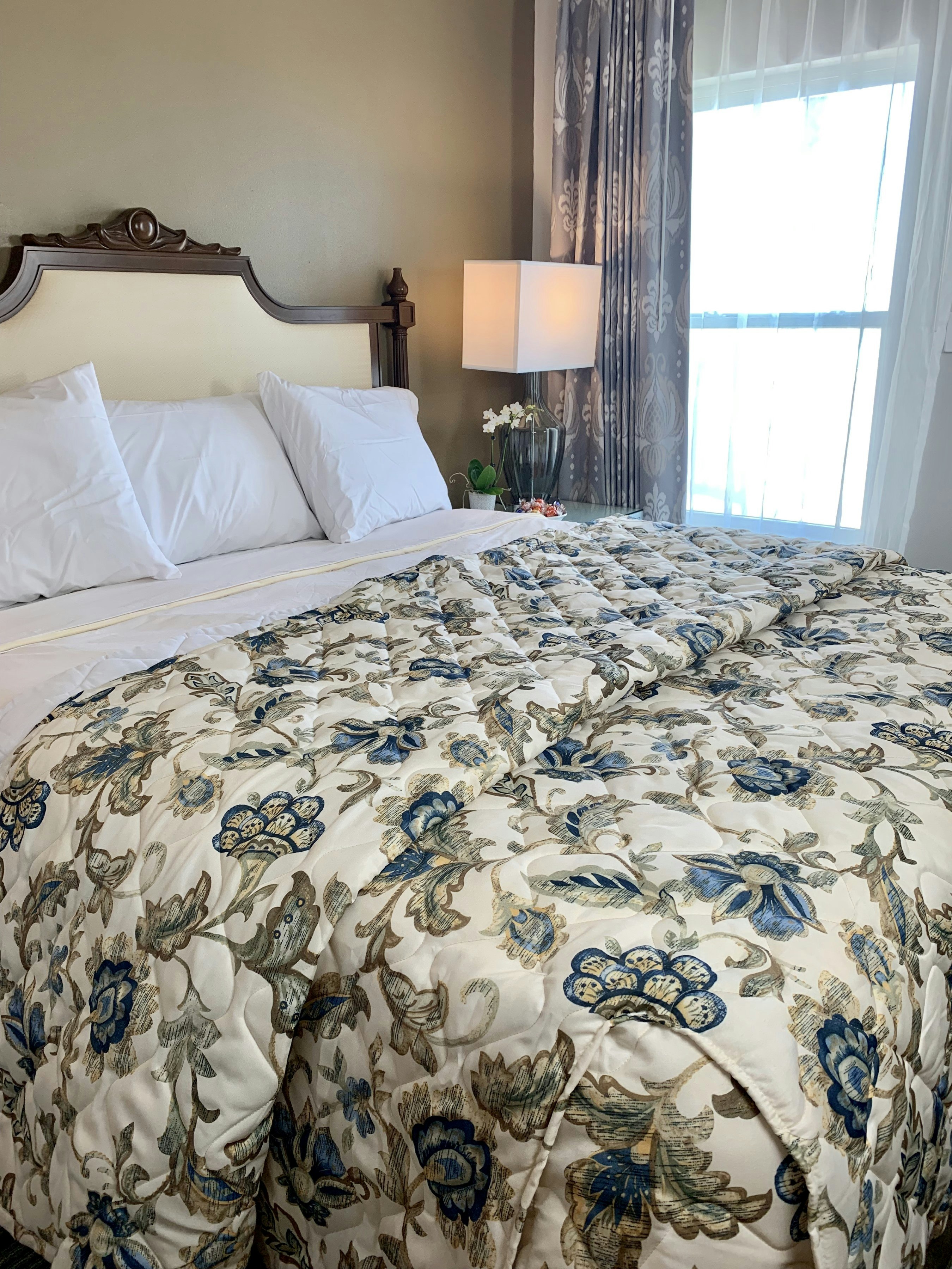 Lighthouse Inn at Aransas Bay