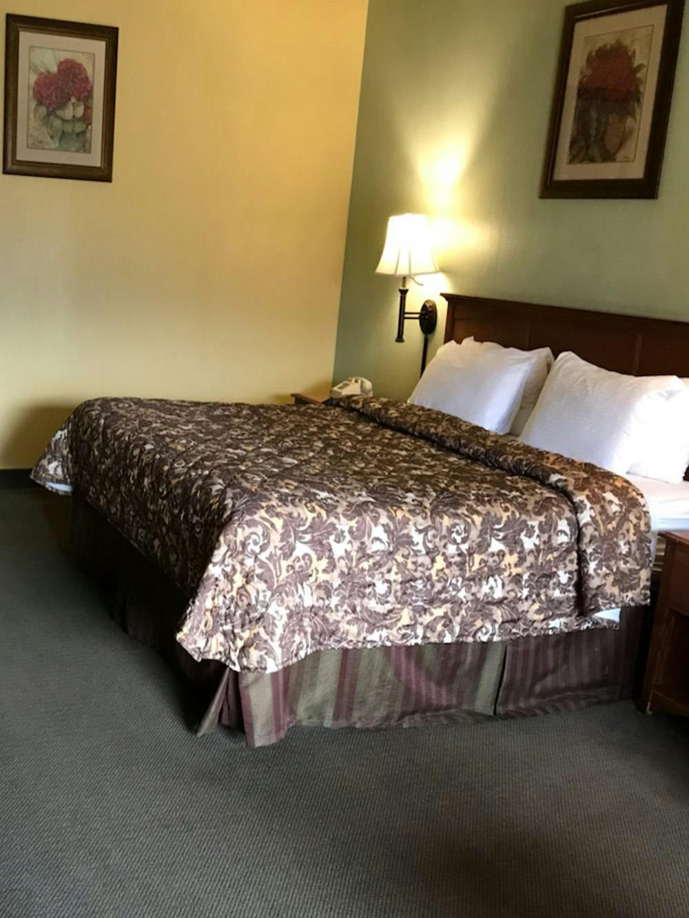 Western Holiday Lodge