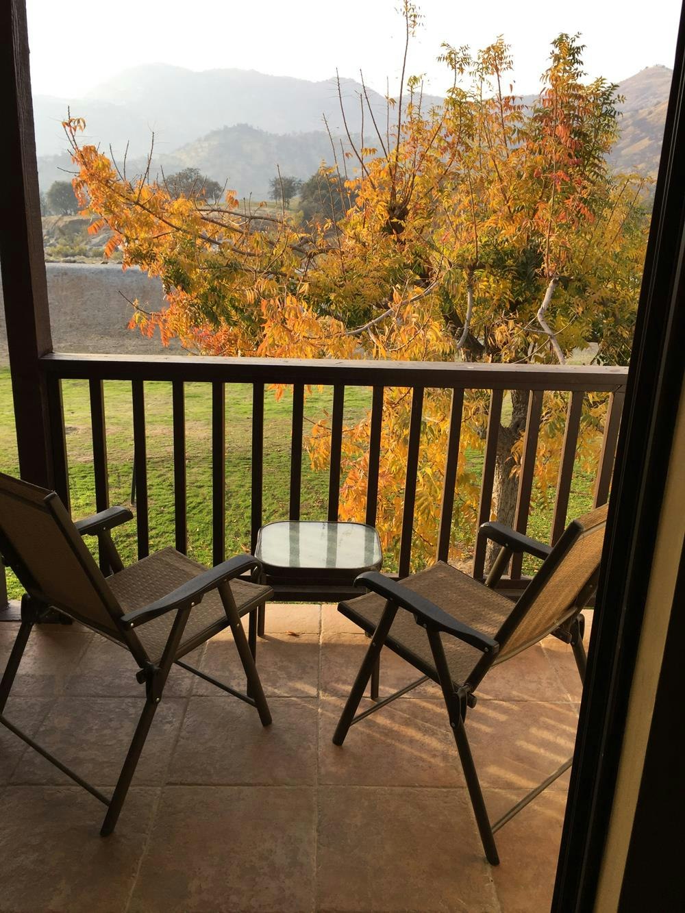 Western Holiday Lodge