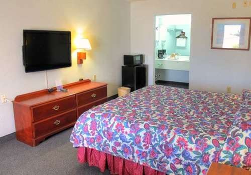 Regency Inn and Suites
