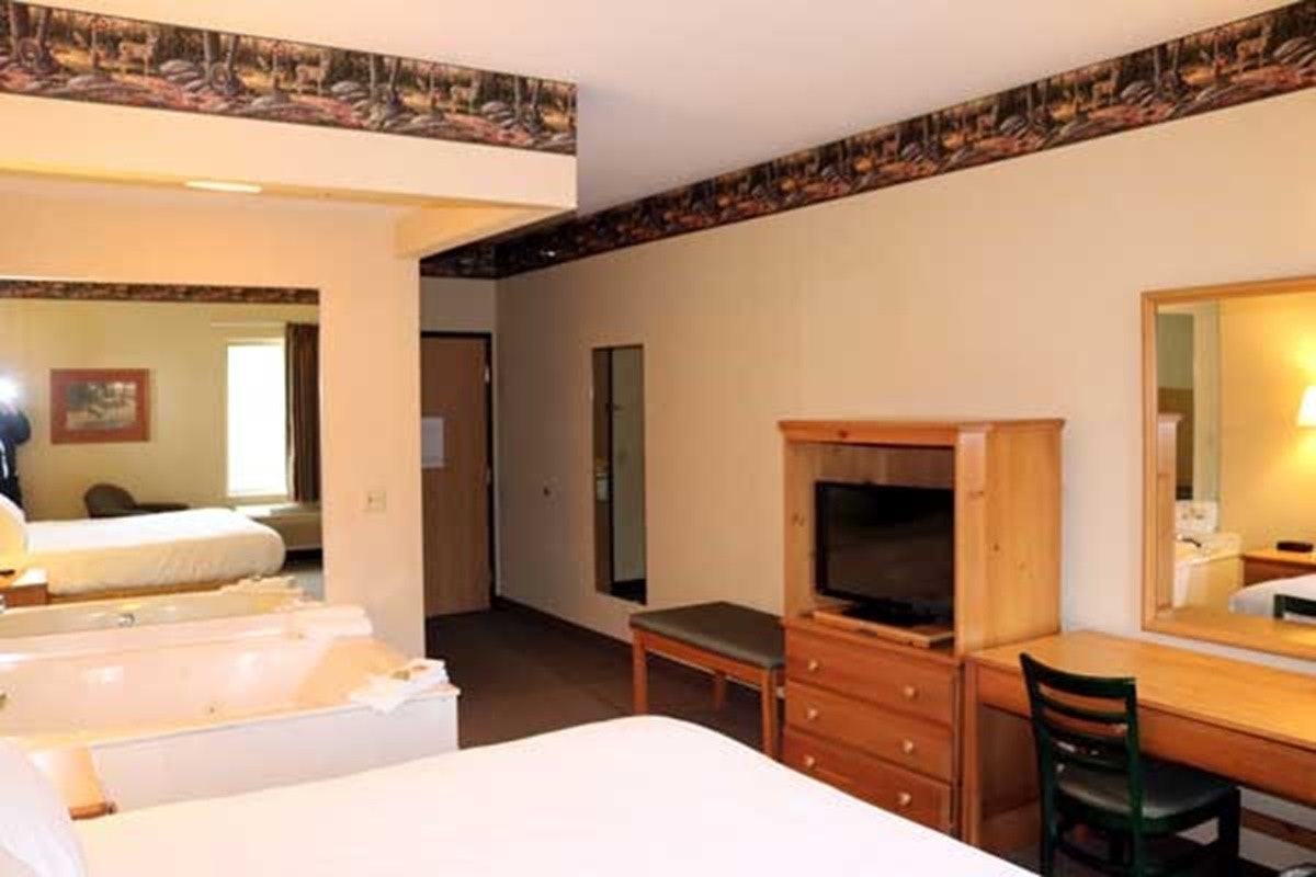 The Pellston Lodge