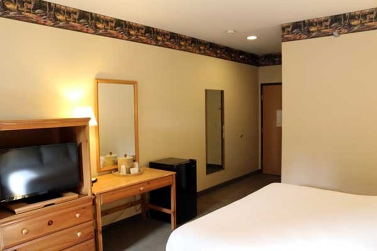 The Pellston Lodge