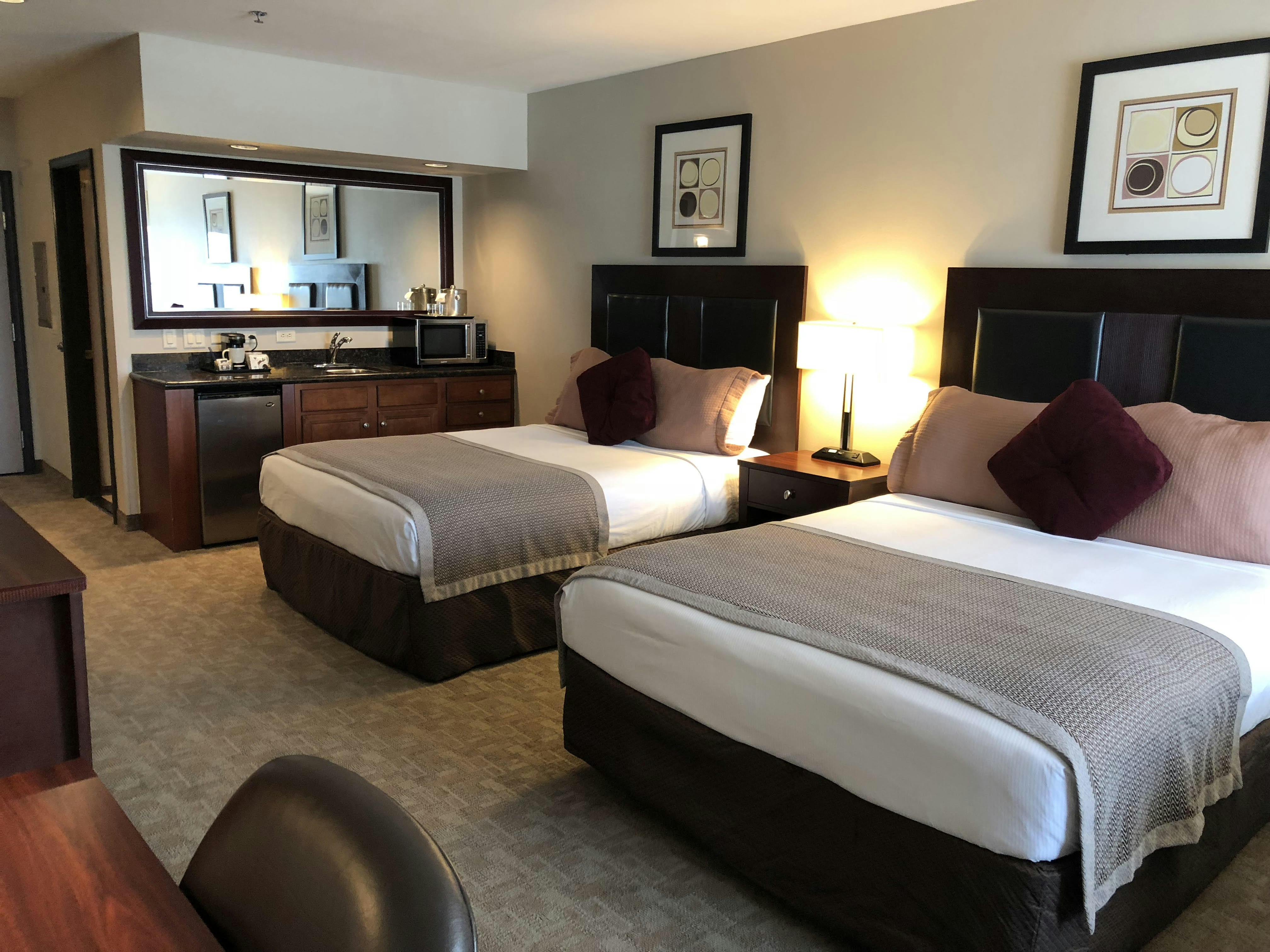 Queen Junior Suite