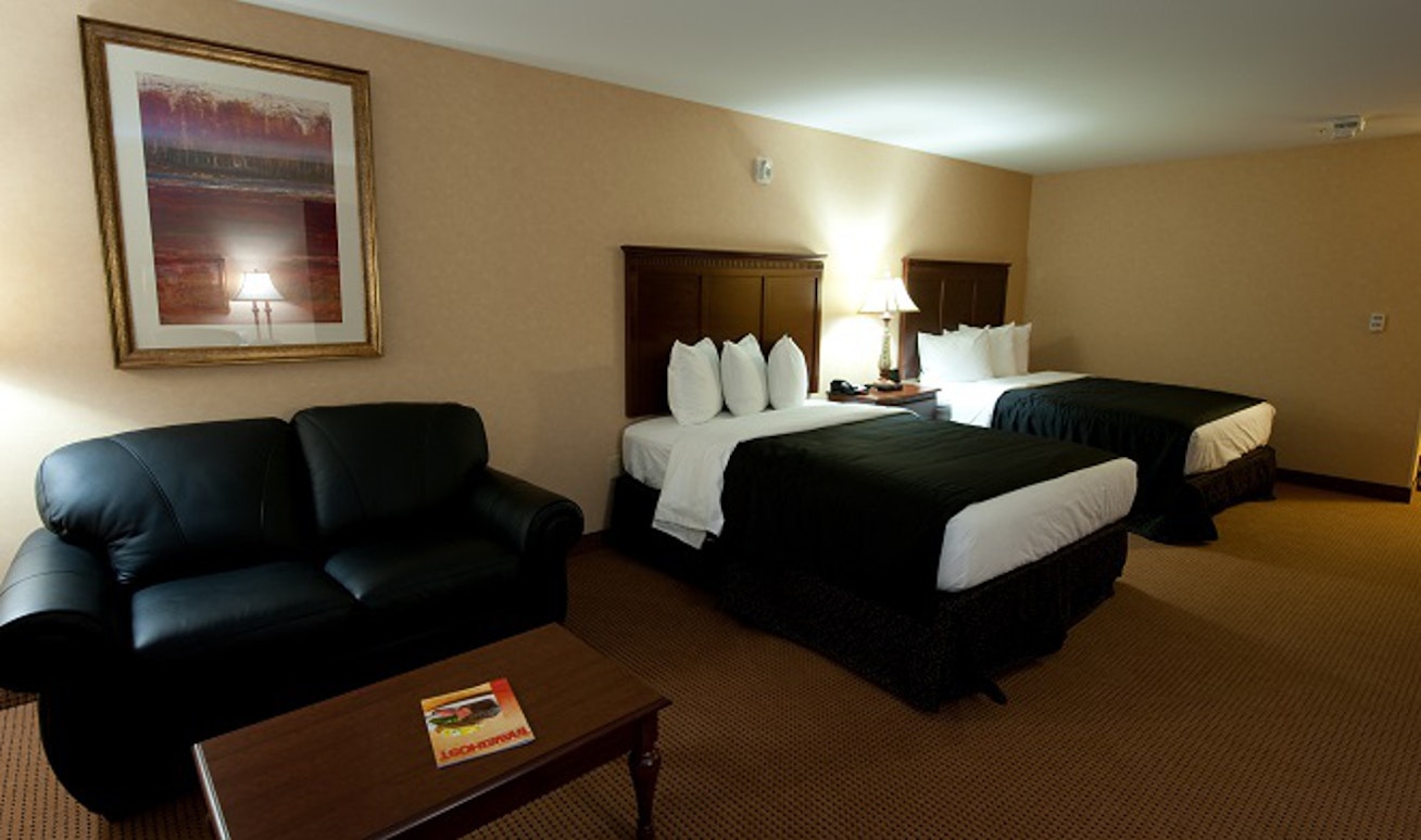 Grand Hotel at Bridgeport
