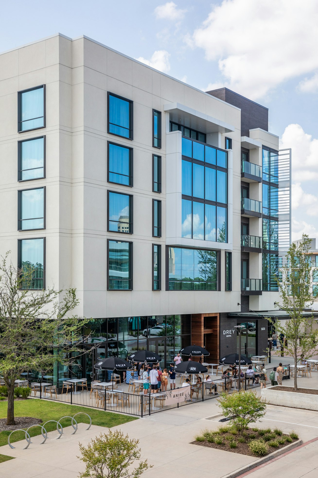 Drey Hotel - The Village Dallas