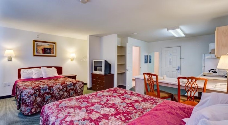 InTown Suites Southeast Aurora