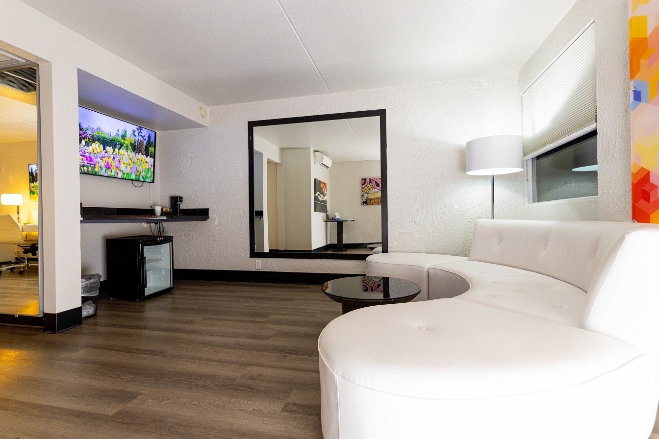 Queen Suite