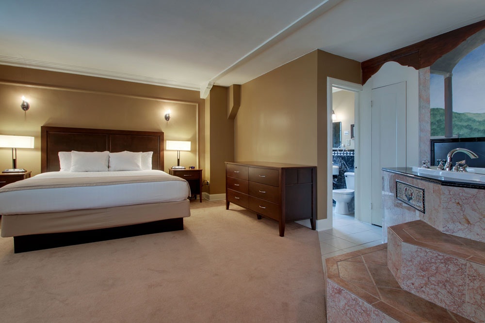One Bedroom Whirlpool
