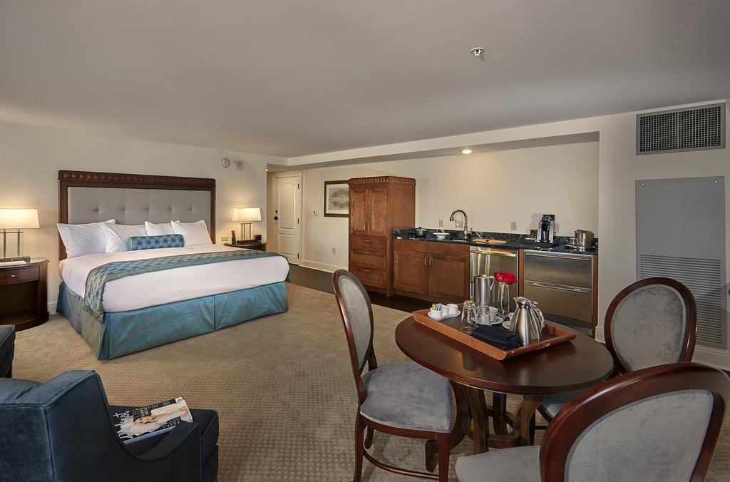 The Edgewater Hotel
