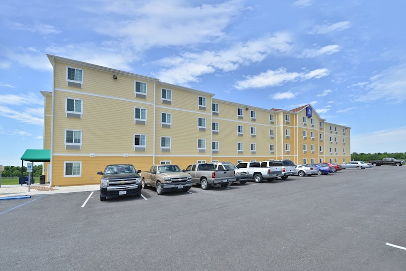 Amelia Extended Stay & Hotel