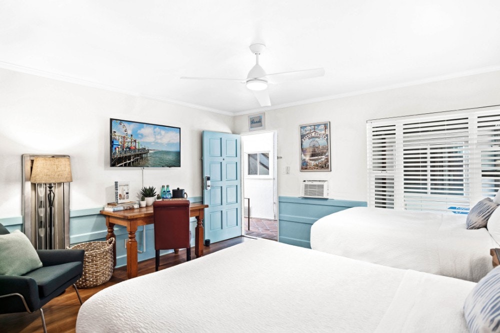 Sea Blue Hotel – formerly The Hotel California