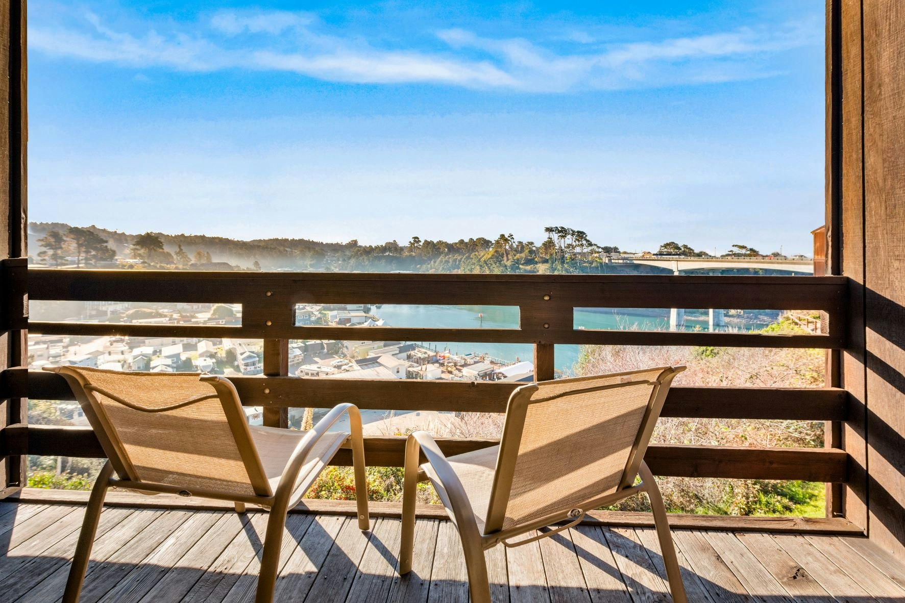 2 Queens Beds with Balcony and Harbor View (Ground Floor)