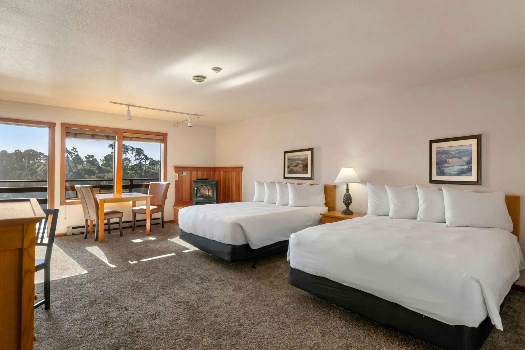 Harbor Lite Lodge