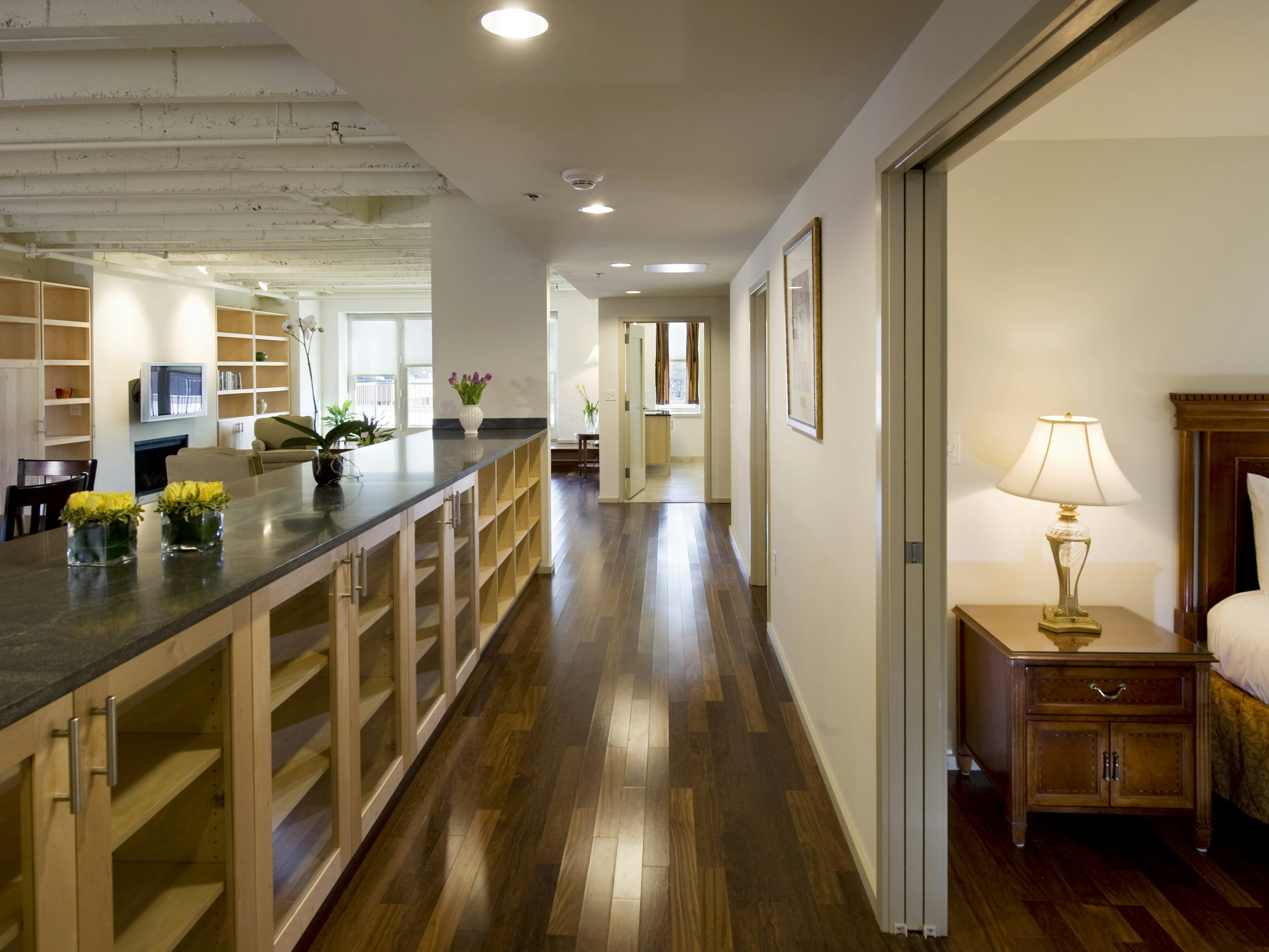 Grand Eastonian Hotel & Suites