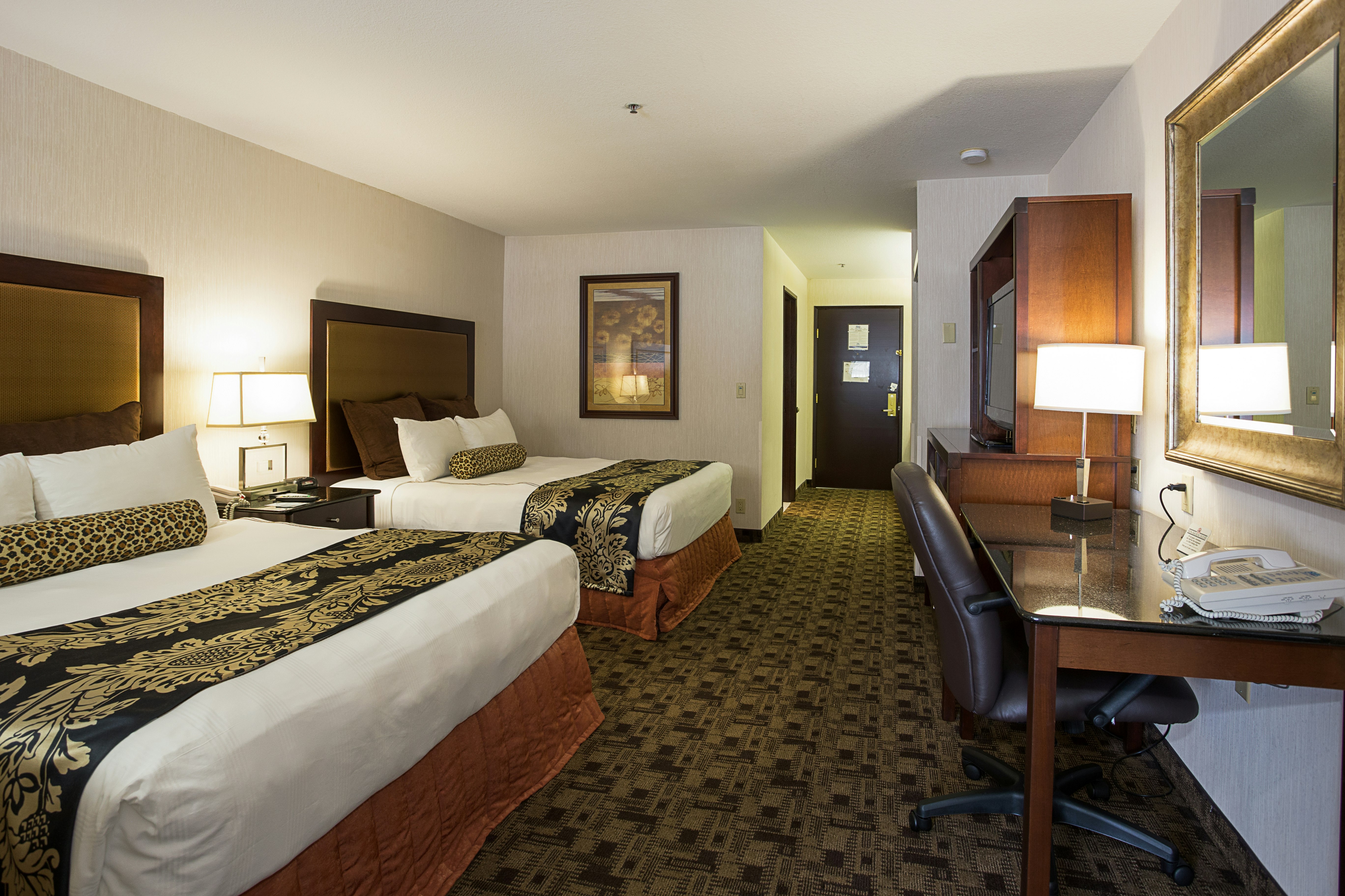 Junior Suite 2 Queens