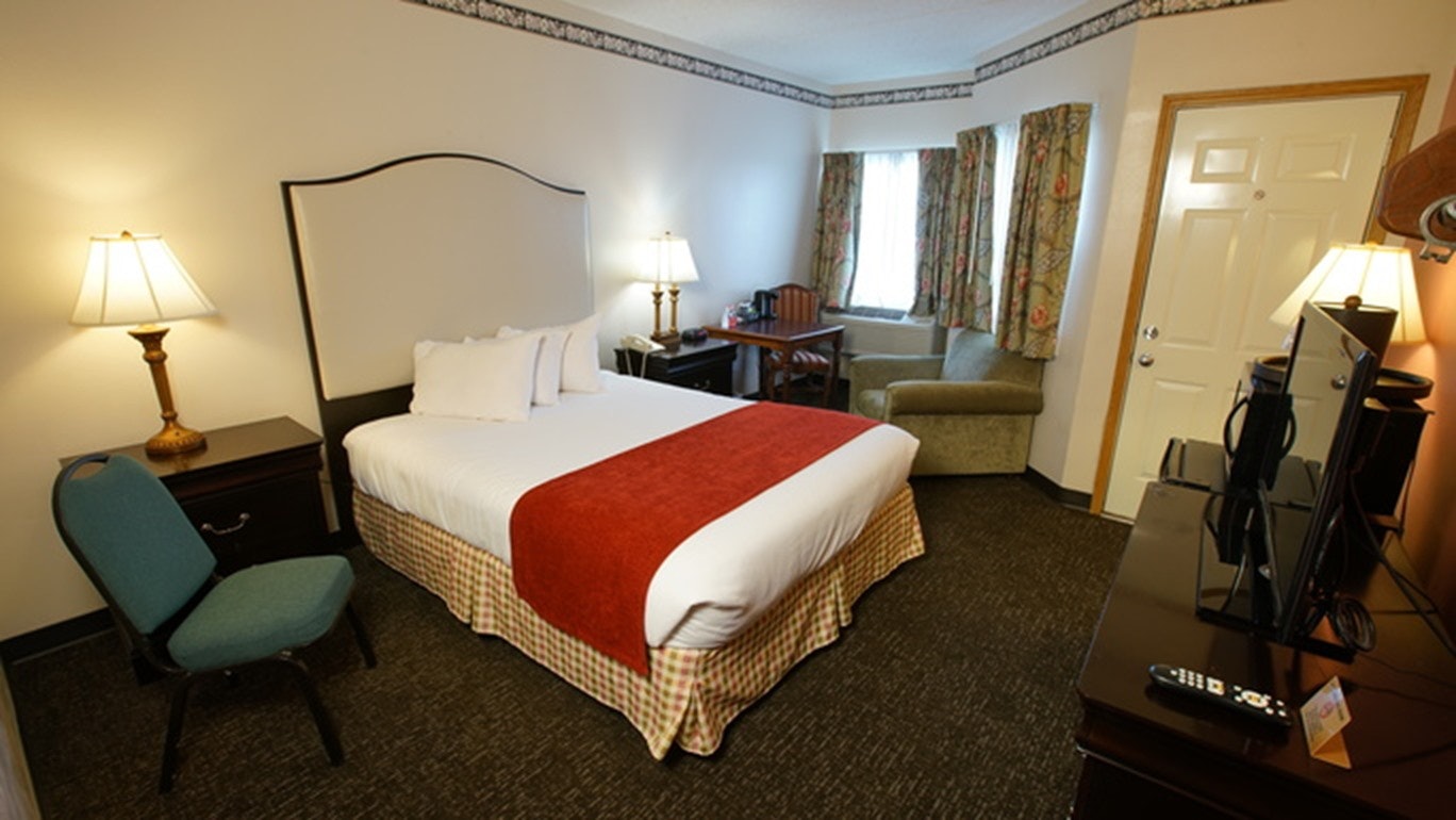 Handicap Queen Room