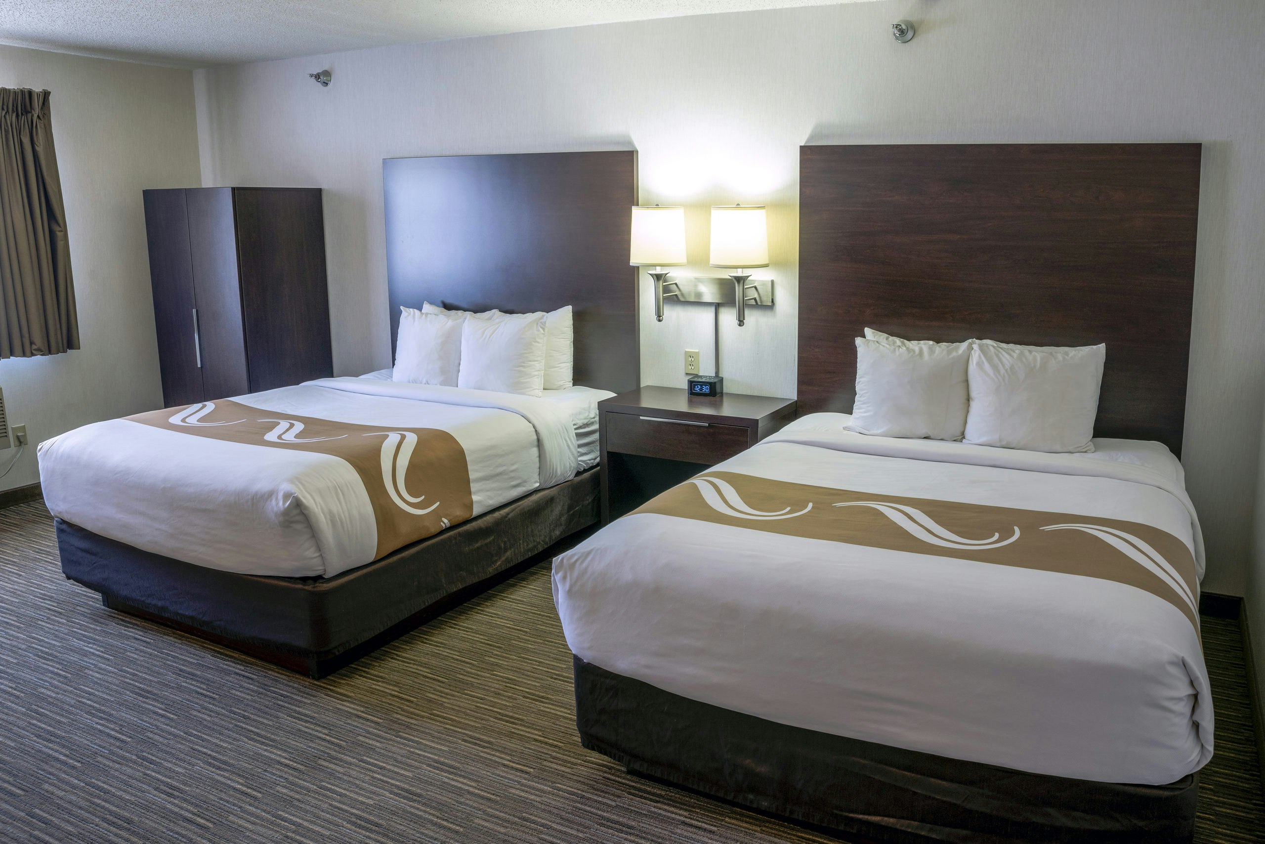 EverSpring Inn & Suites Hill City