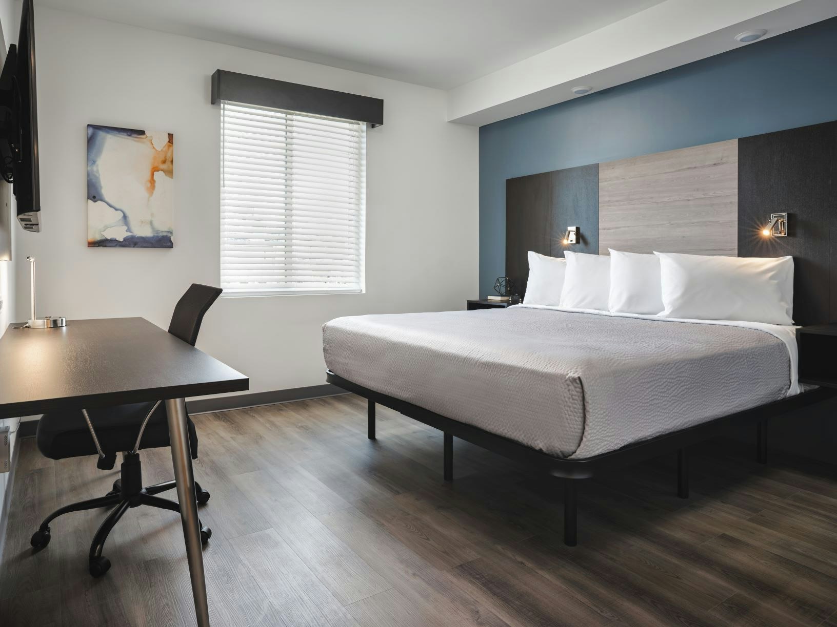 stayAPT Suites LaGrange-Kia