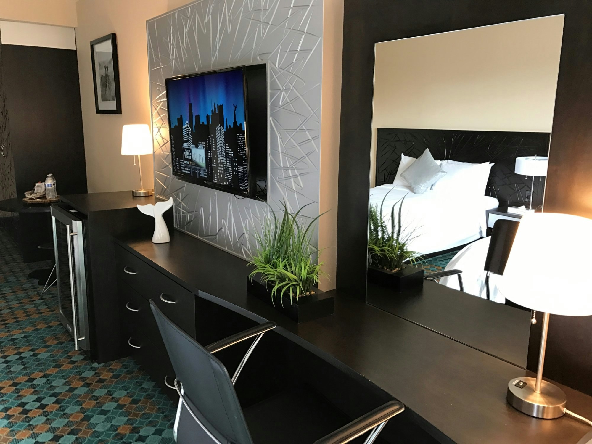 GreenTree Inn Suites Alhambra