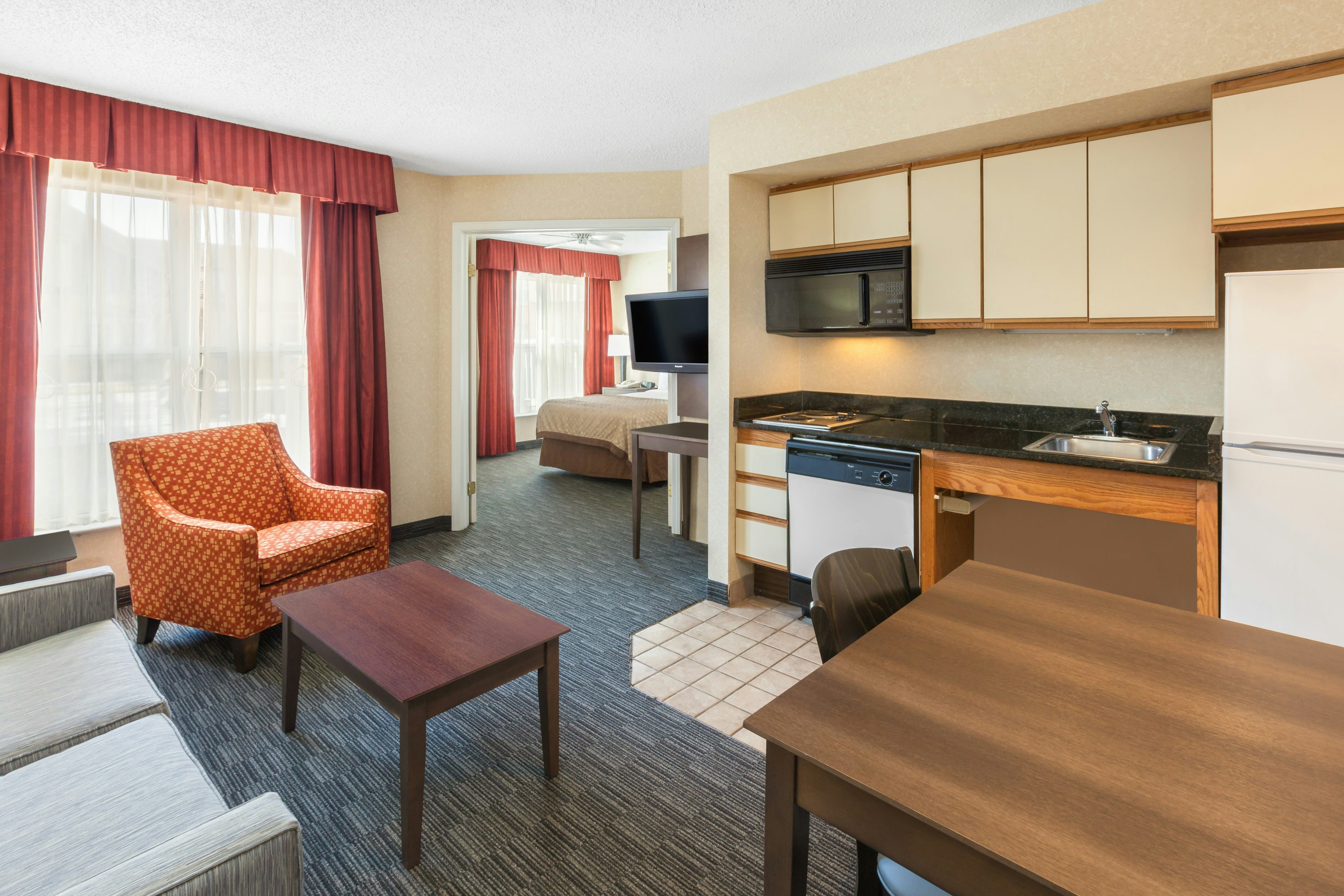 Affordable Suites Detroit-Warren