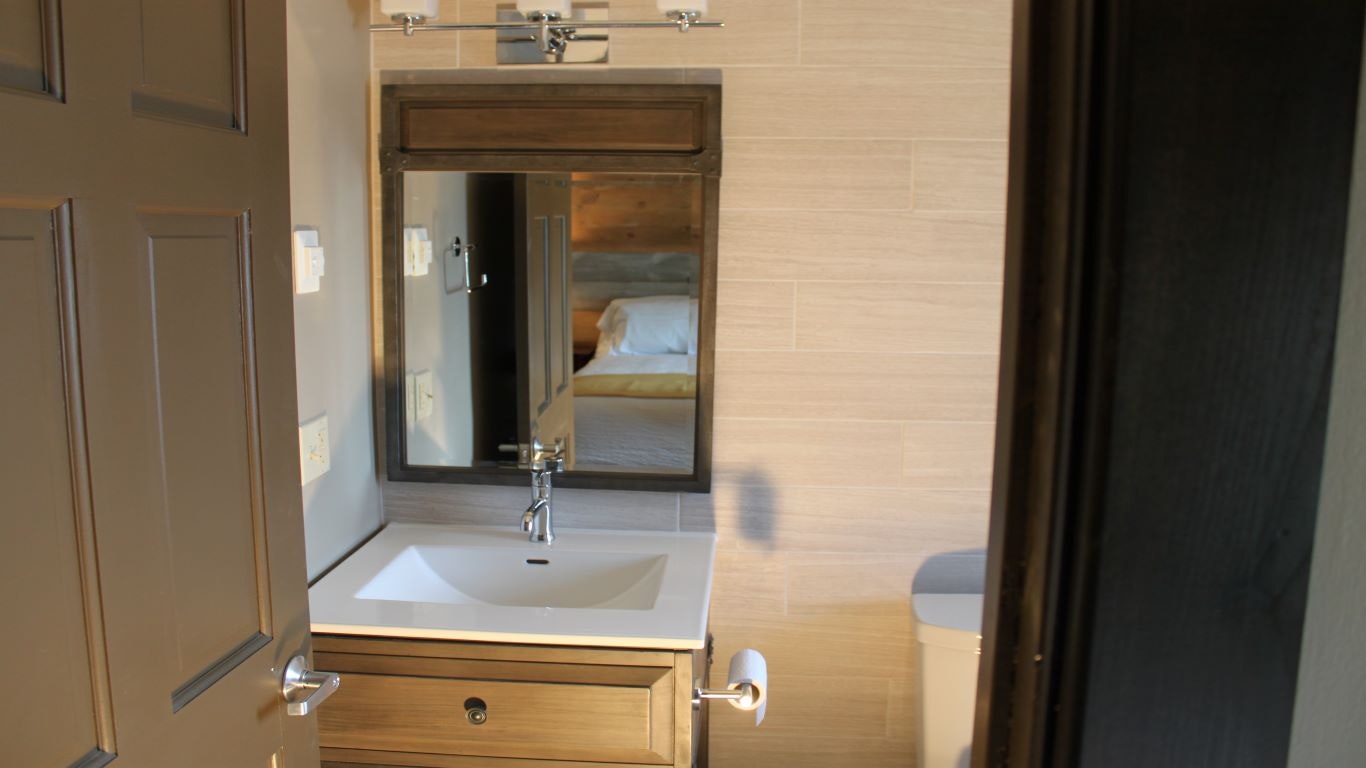 INN STUDIO ROOM QUEEN BED