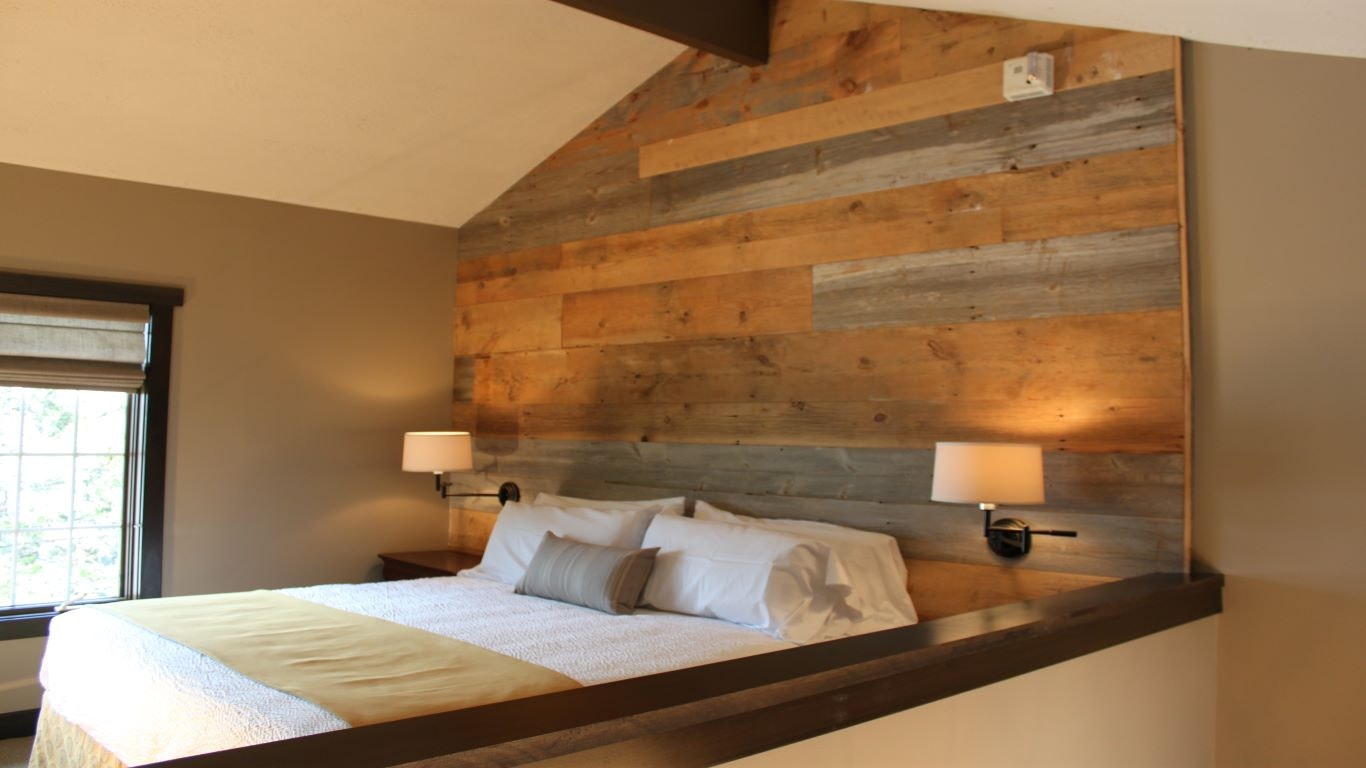 Corduroy Inn and Lodge