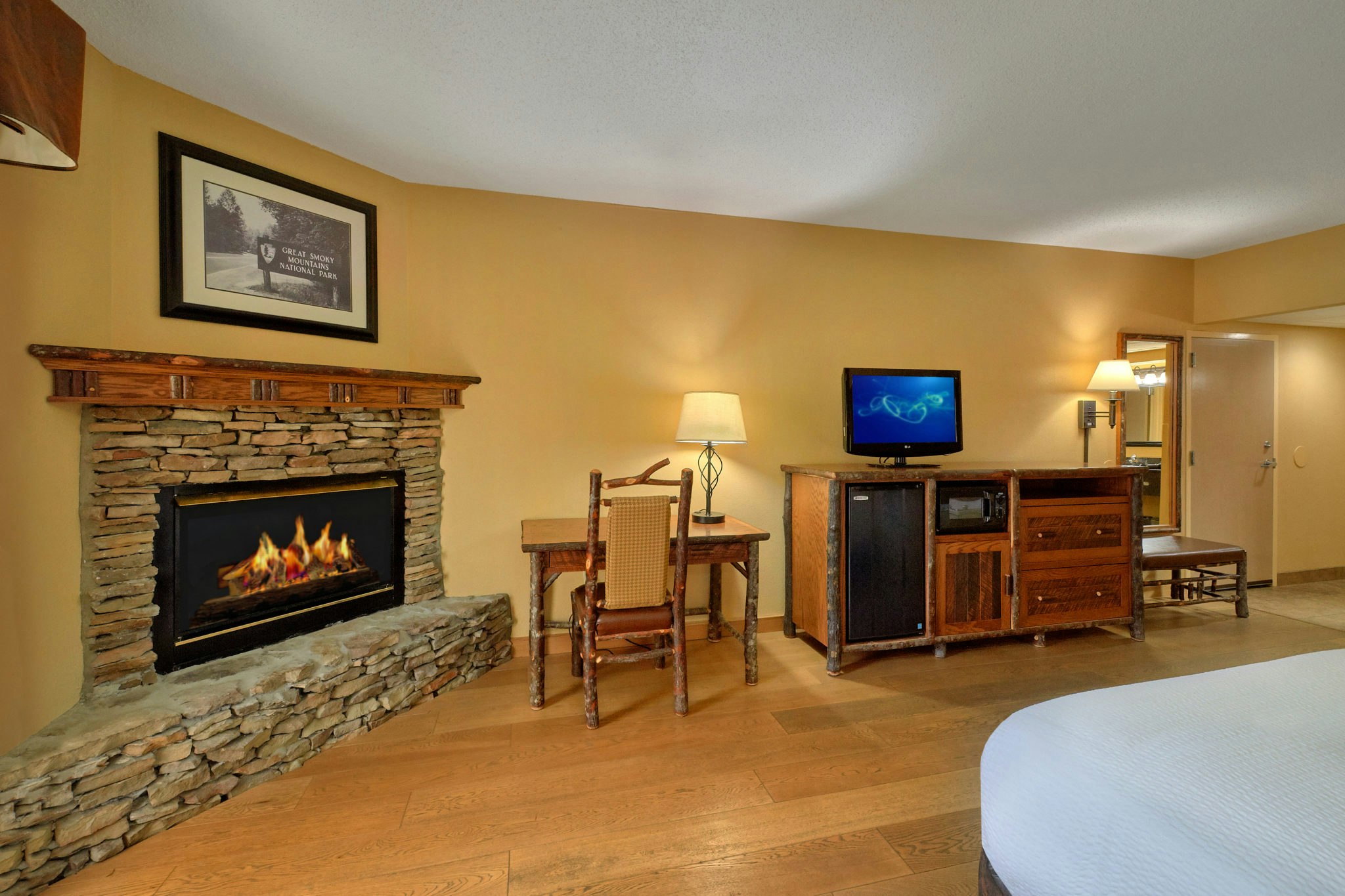 Old Creek Lodge