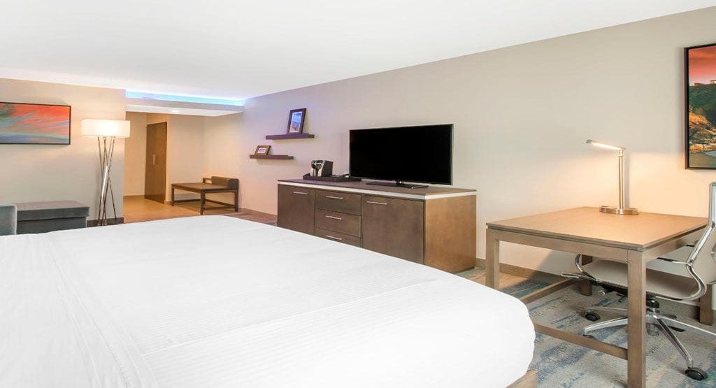 The Cove Hotel