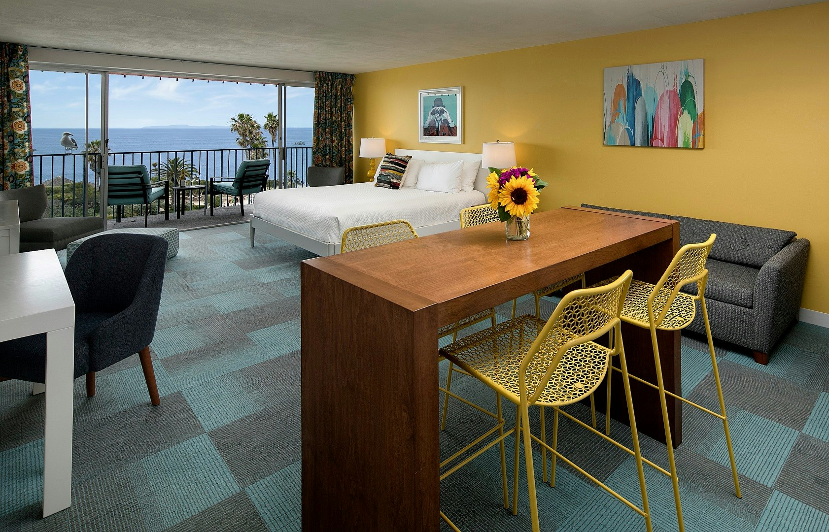 OCEANFRONT SUITE - 2 KINGS