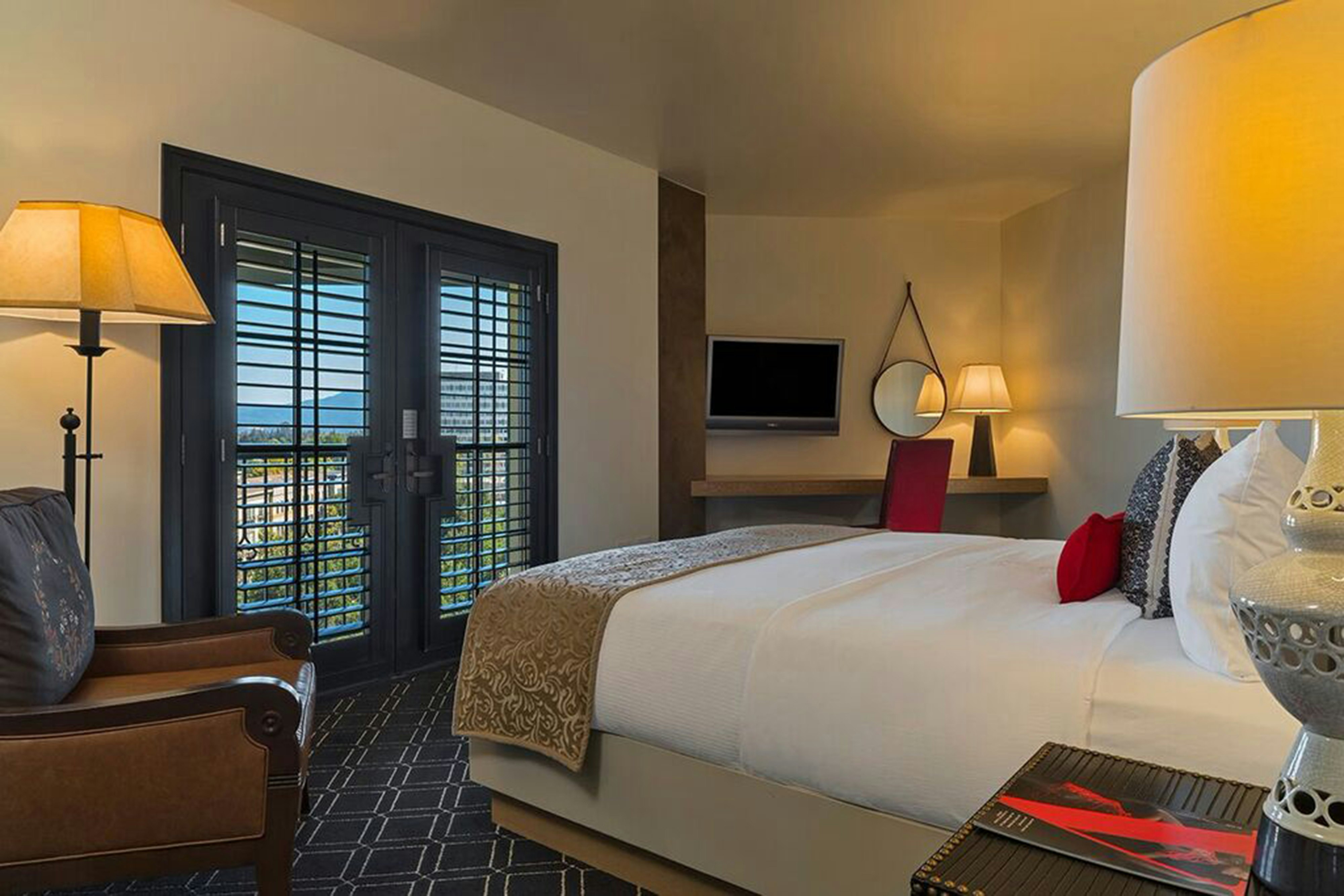 Executive Balcony Suite
