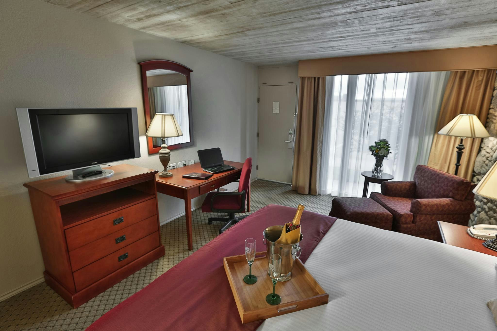 Inn of The Hills Hotel & Conference Center