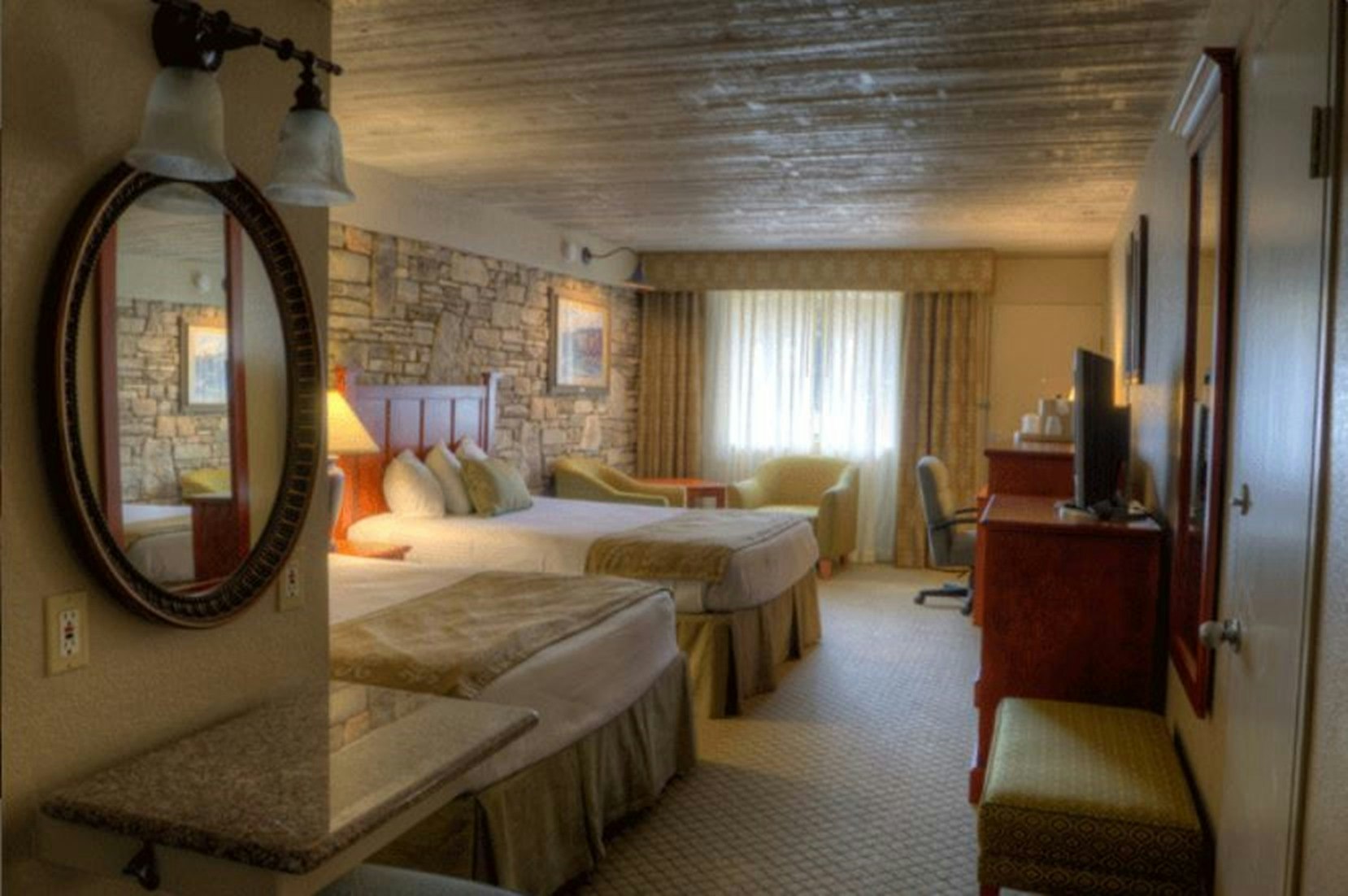 Inn of The Hills Hotel & Conference Center