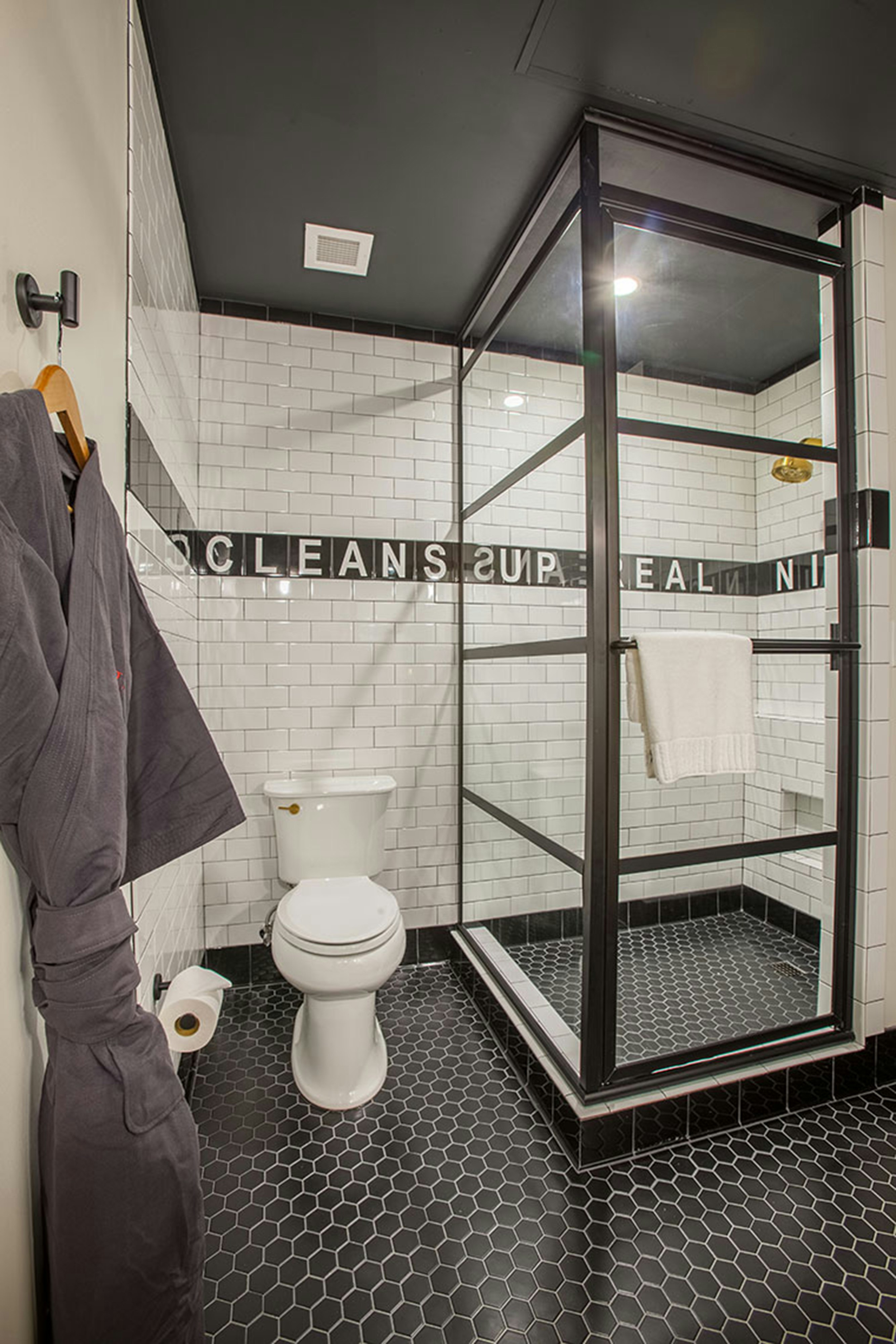 The George, by Valencia Hotel Collection