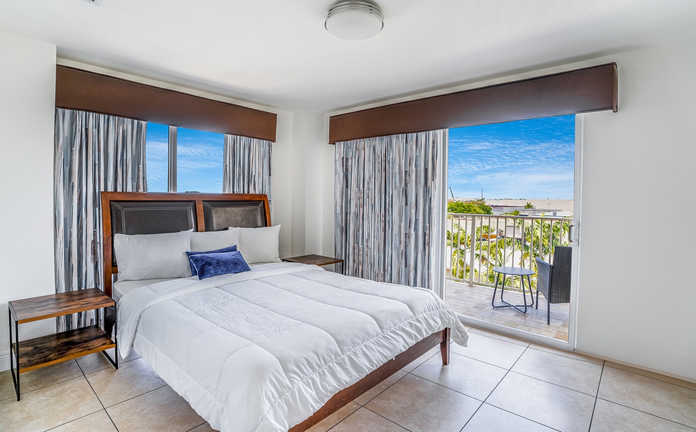Three Bedroom Suite-Non-Smoking