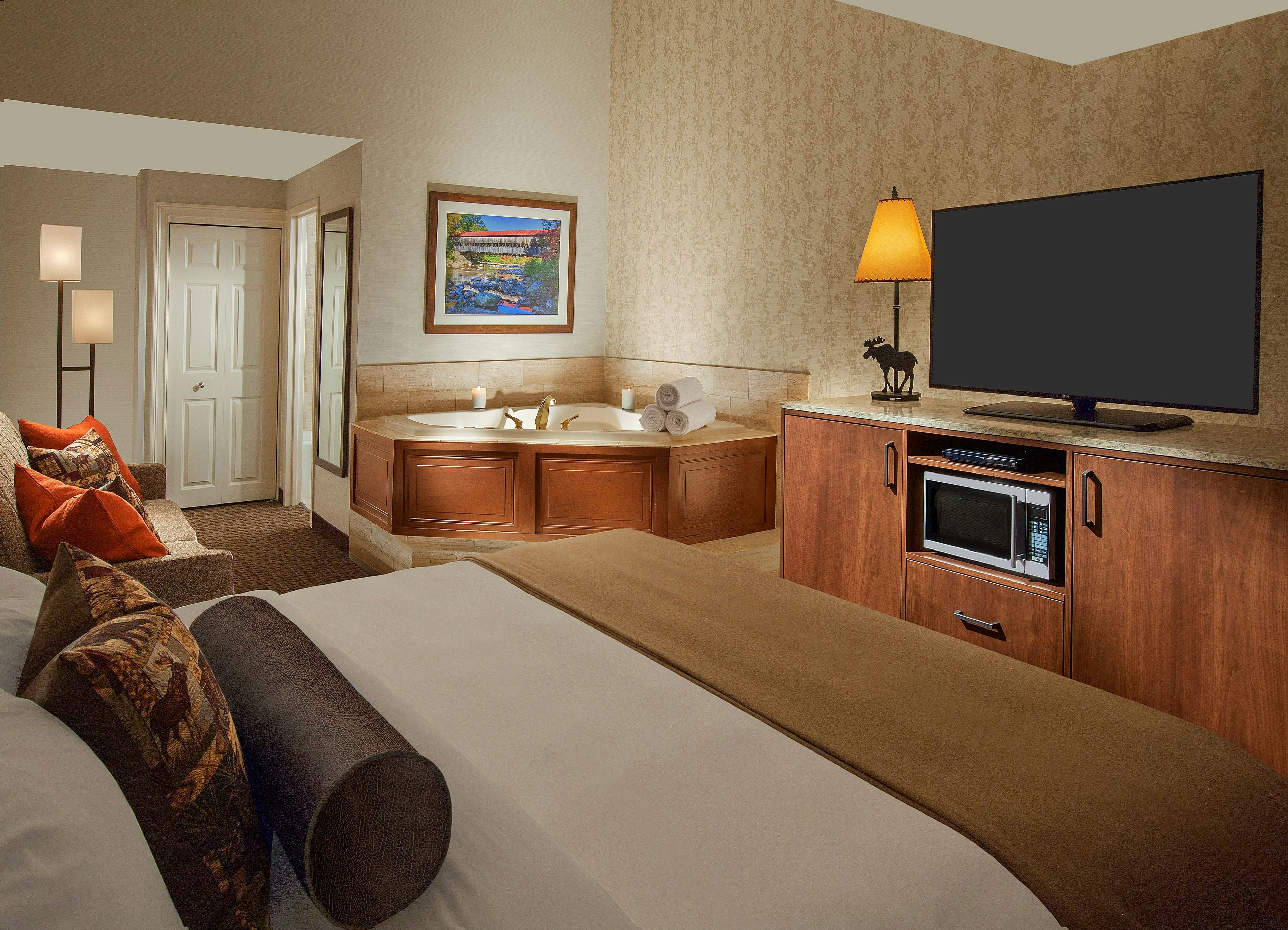 King with Two Person Hot Tub and Sleeper Sofa