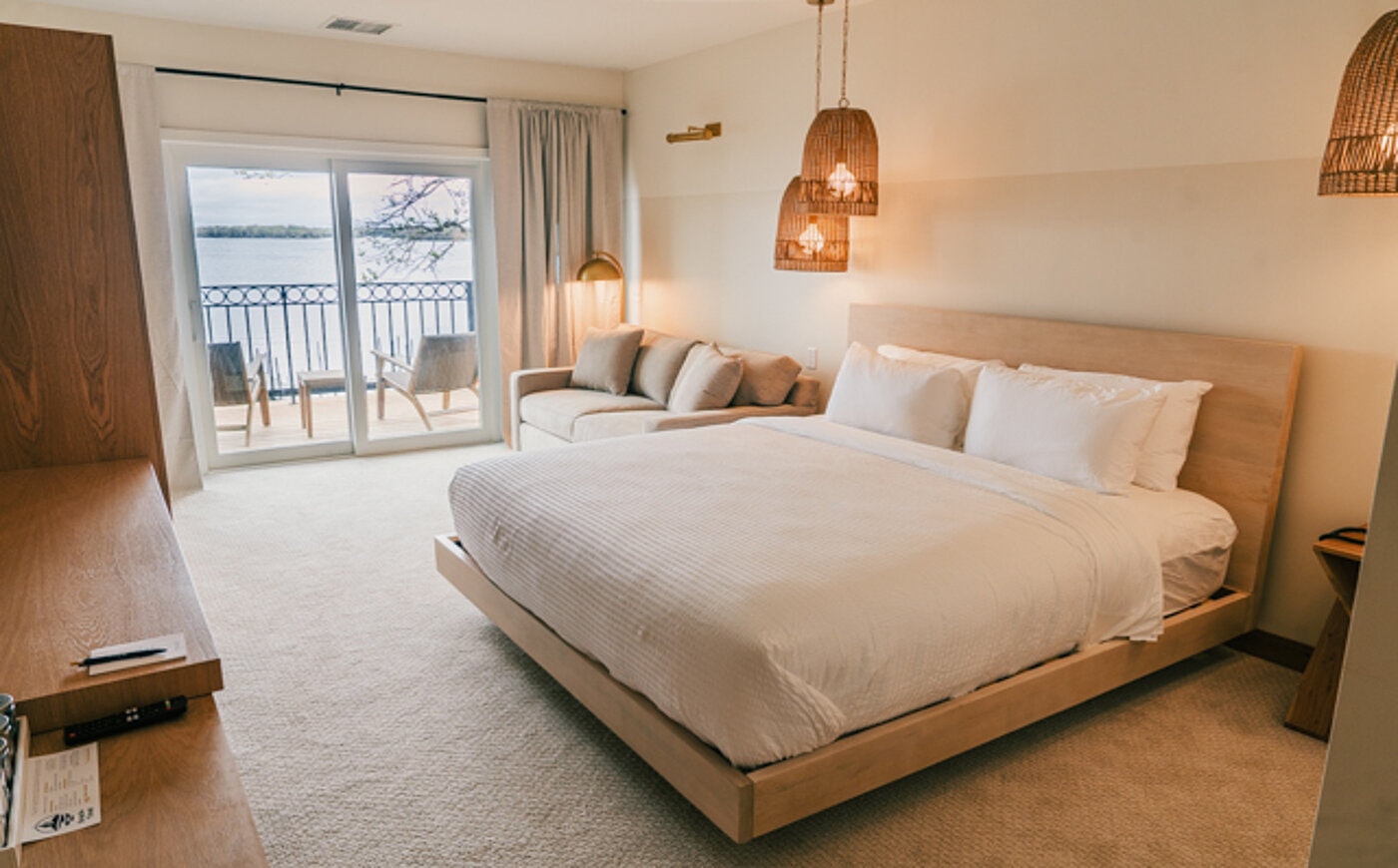 The Shoreline Hotel