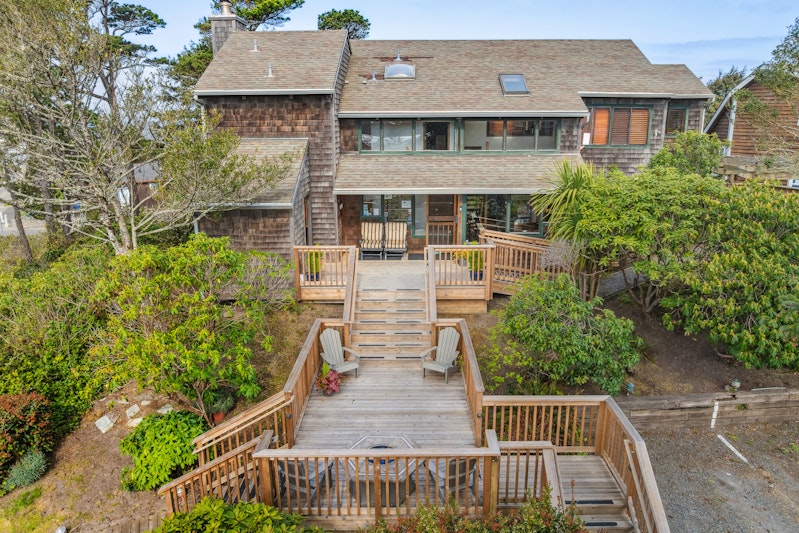 Inn at Manzanita and The Spinn