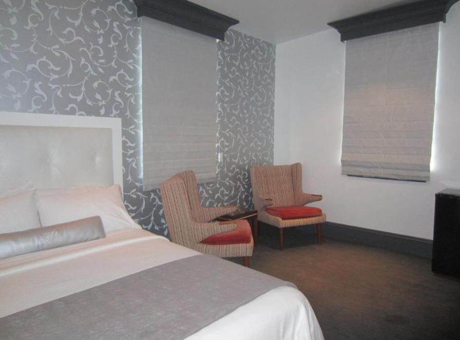 La Pensione Hotel