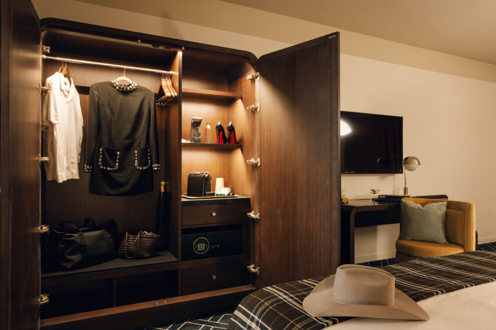 Caravan Court, by Valencia Hotel Collection