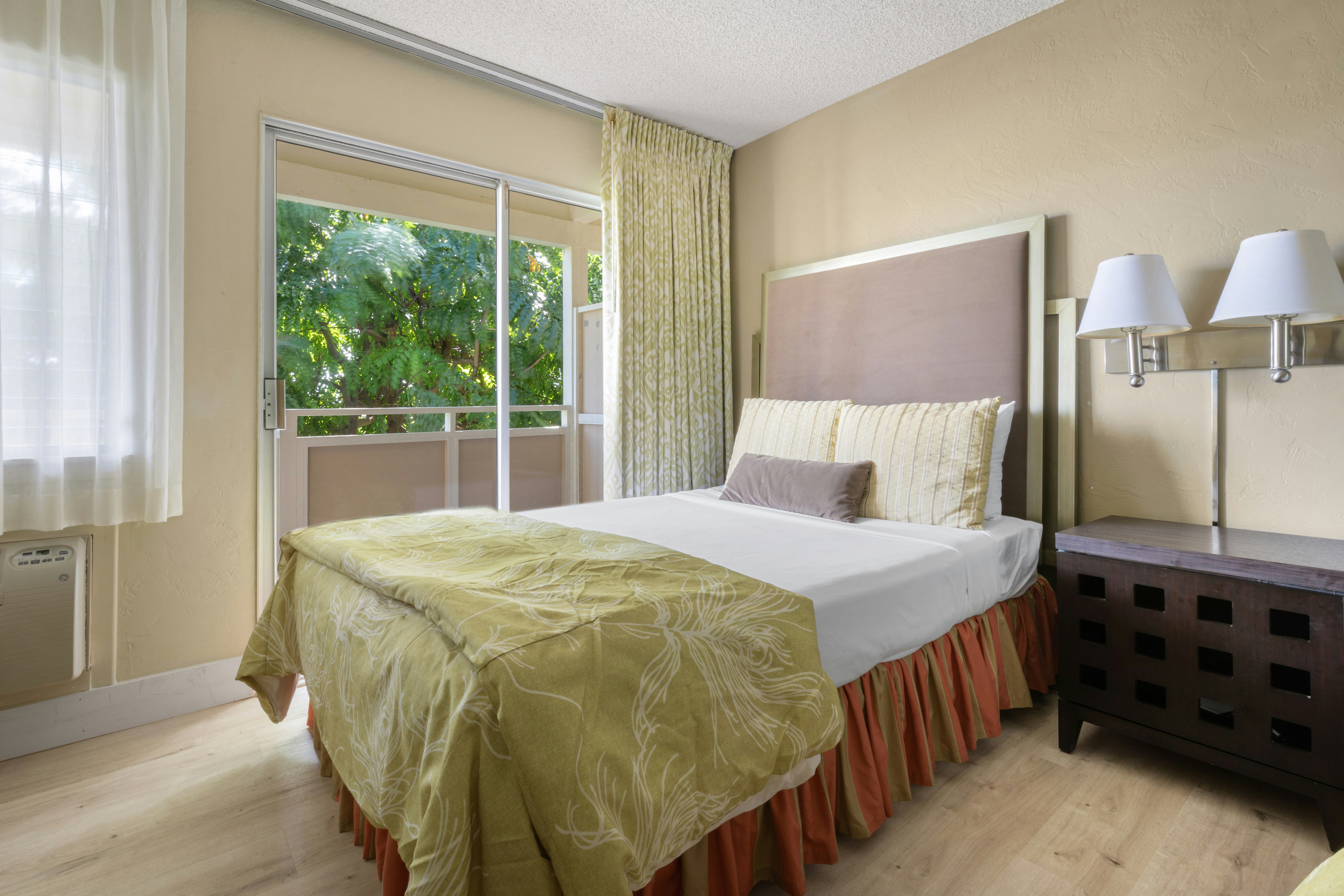 Ocean View One Bedroom Suite with 2 Double Beds and a Sofa bed